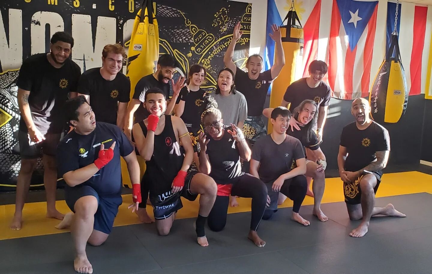 Good morning! 7am crew in the Muay Thai Basics class! Up next 10am mixed level

Nothing screams dedication more than having the sun come up while you're smashing pads🙏 Best way to start the day

#sunrise #dedication #muaythai #7am #basics #muaythaib