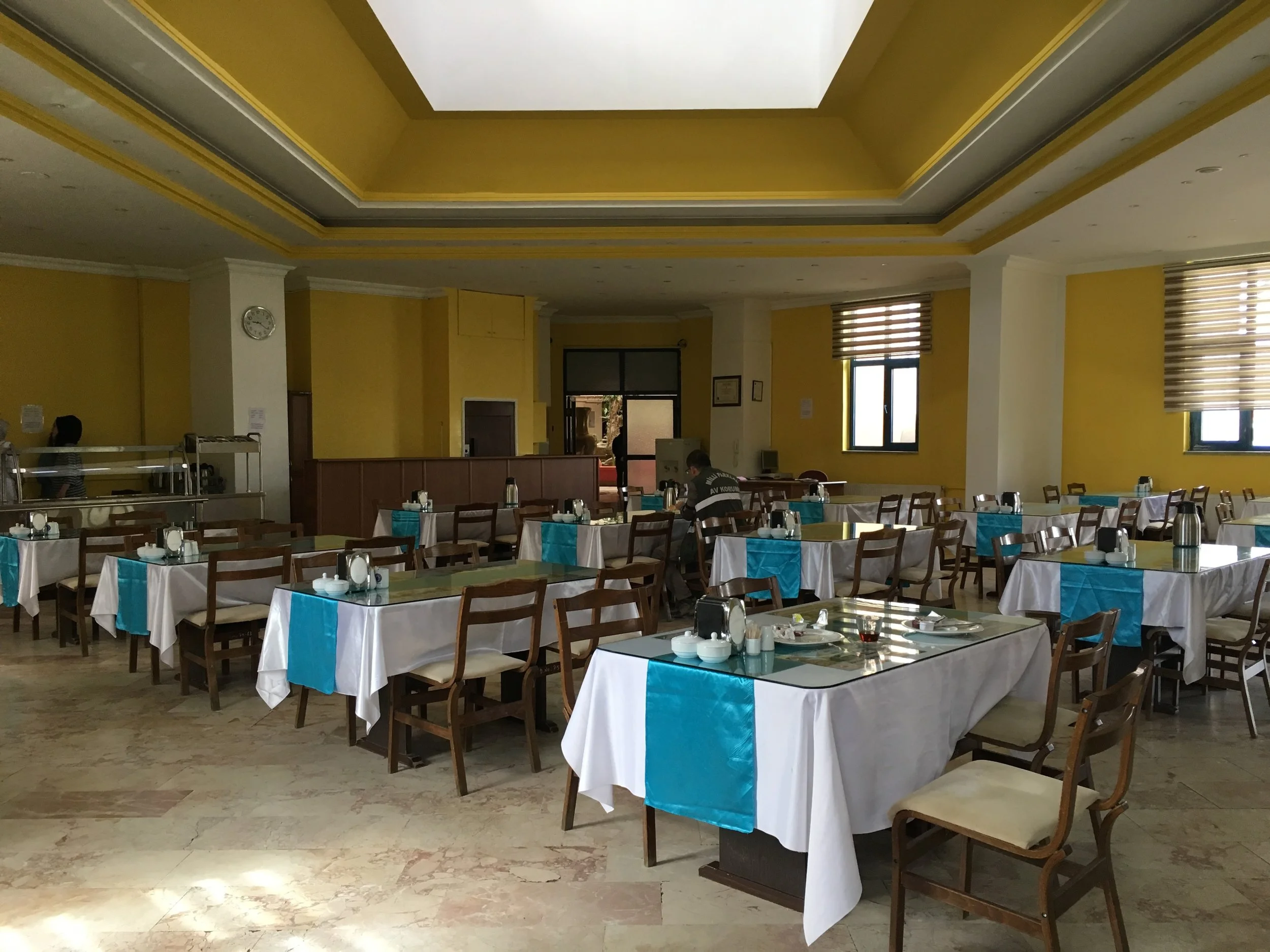 Unfortunately, the food was not arranged similarly, which is why it is not featured here.