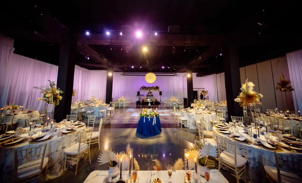 Matt Steeves Photography JetSetWed Sidney Berne Davis Art Center Fort Myers Weddings Kaleidoscope Floral Glambox_0029.jpg