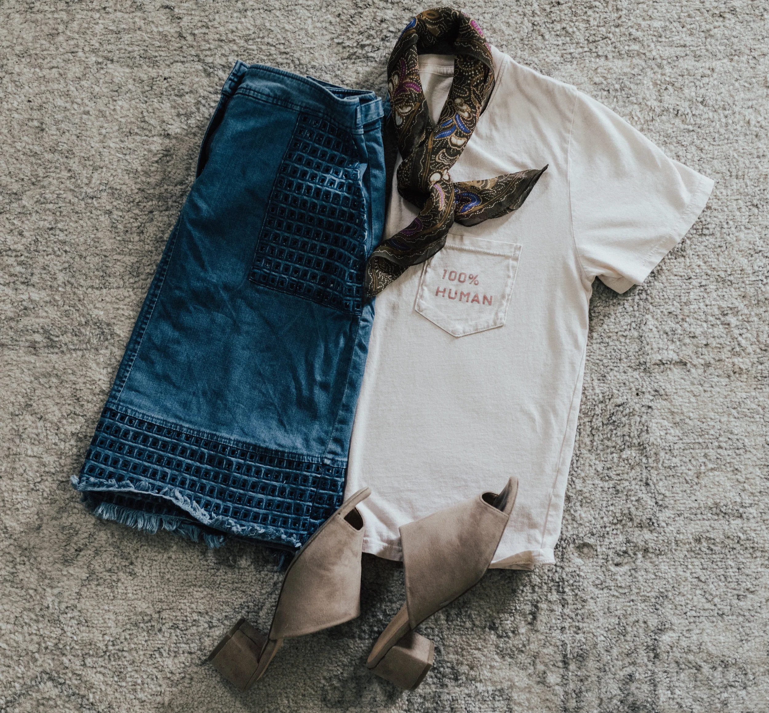 It's no secret that Everlane is one of my favorite responsible brands. Their 100% Human collection from this year is a perfect example of brands going the extra step to give back and speak out for a cause.