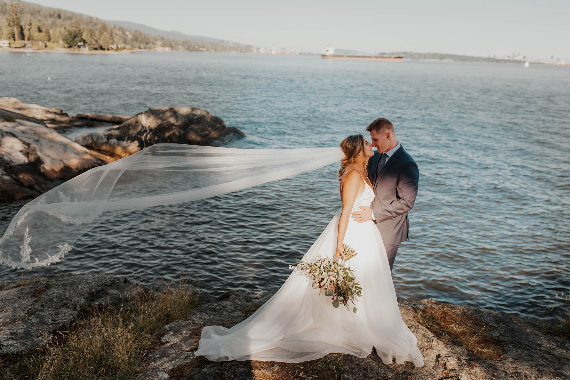 Kate-Paterson-Photography-North-Vancouver-Beach-Wedding-Kelsey+Josh-433.jpg