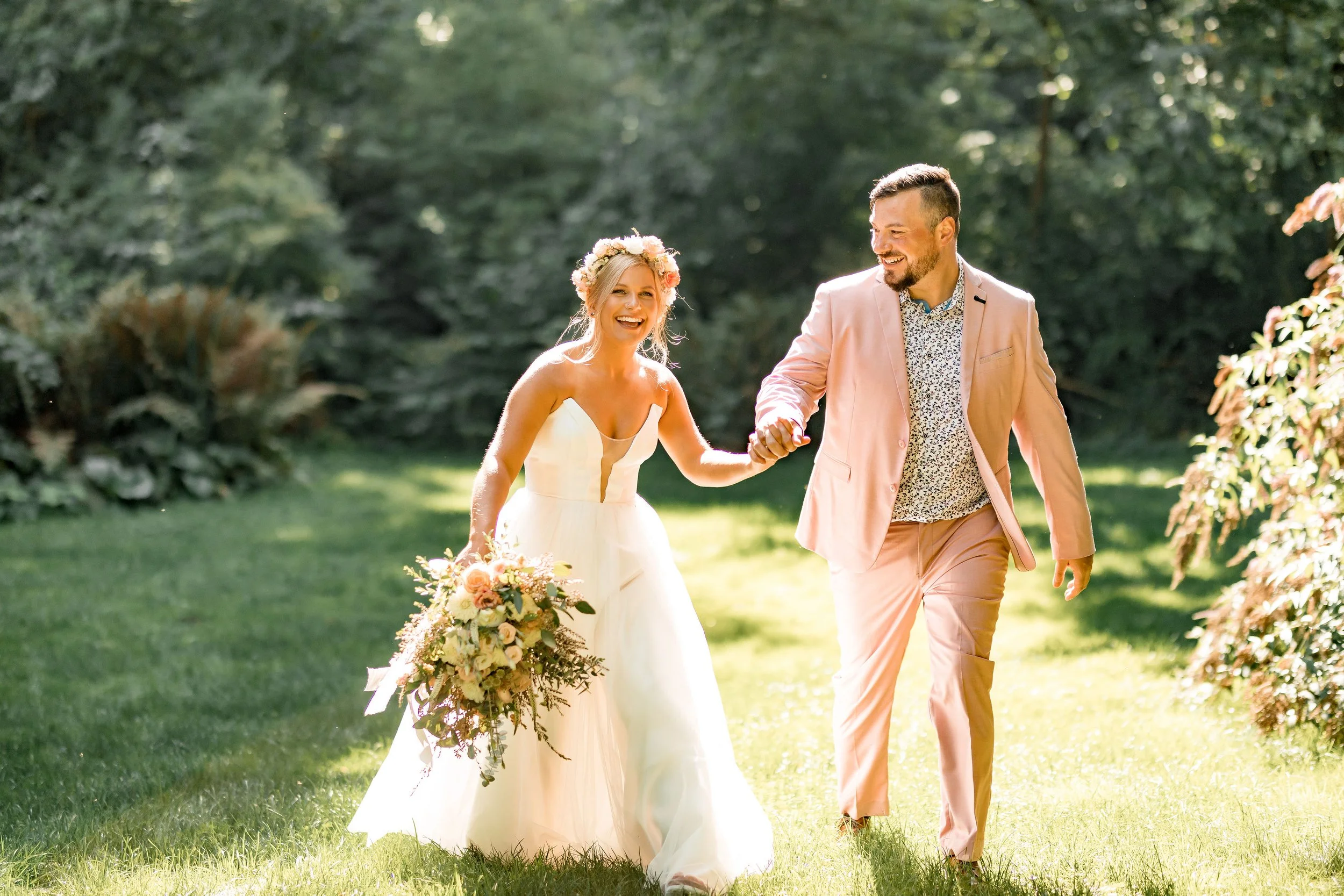  flowers , bride , groom , classic wedding ,  romantic wedding , Vancouver florist , Chilliwack florist  , wedding  , wedding florist , wedding inspiration , white rose , blush rose , ceremony , bc wedding , Canada wedding , Vancouver , blush wedding