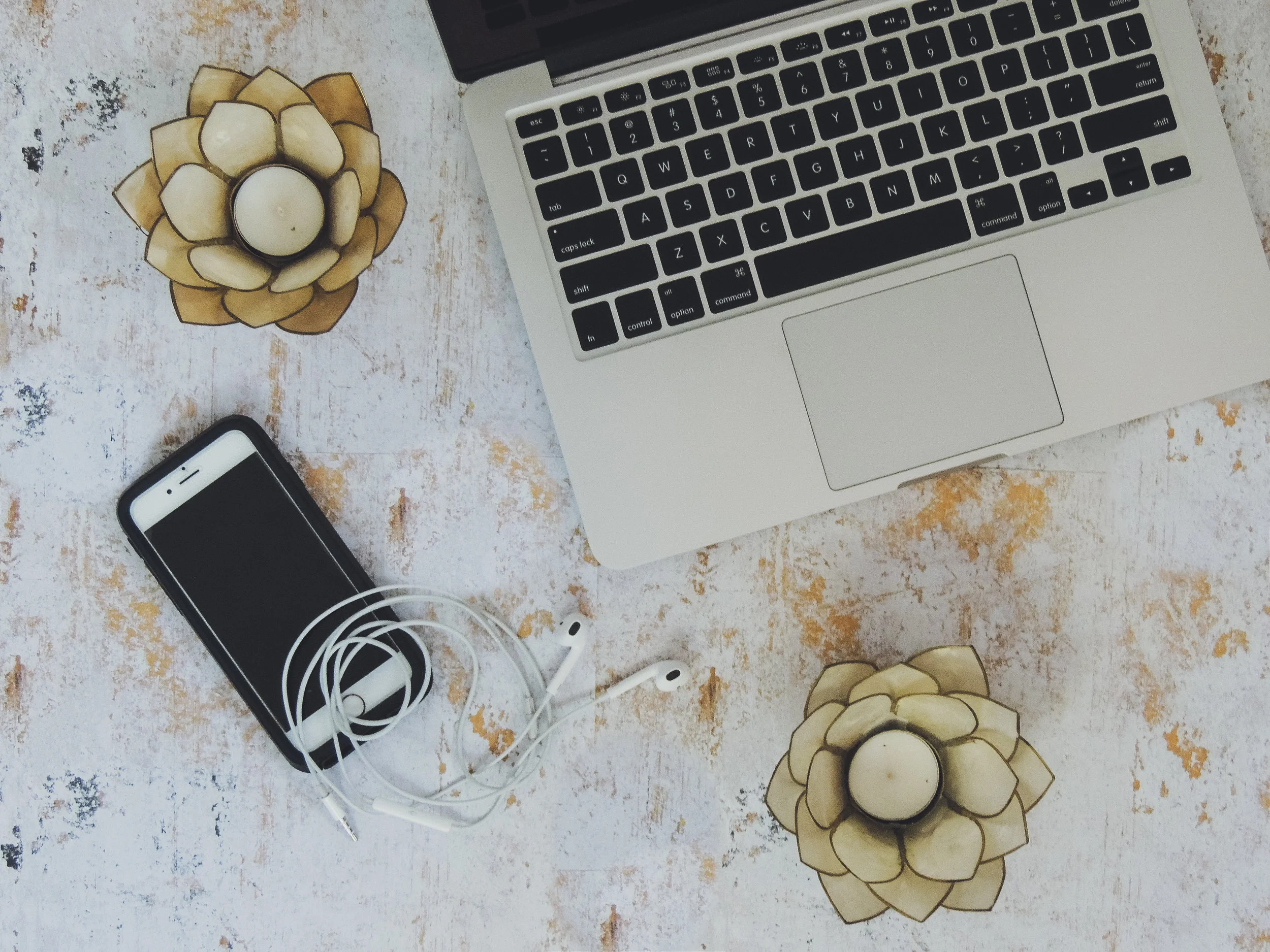 Training Your Mind Against Social Media 