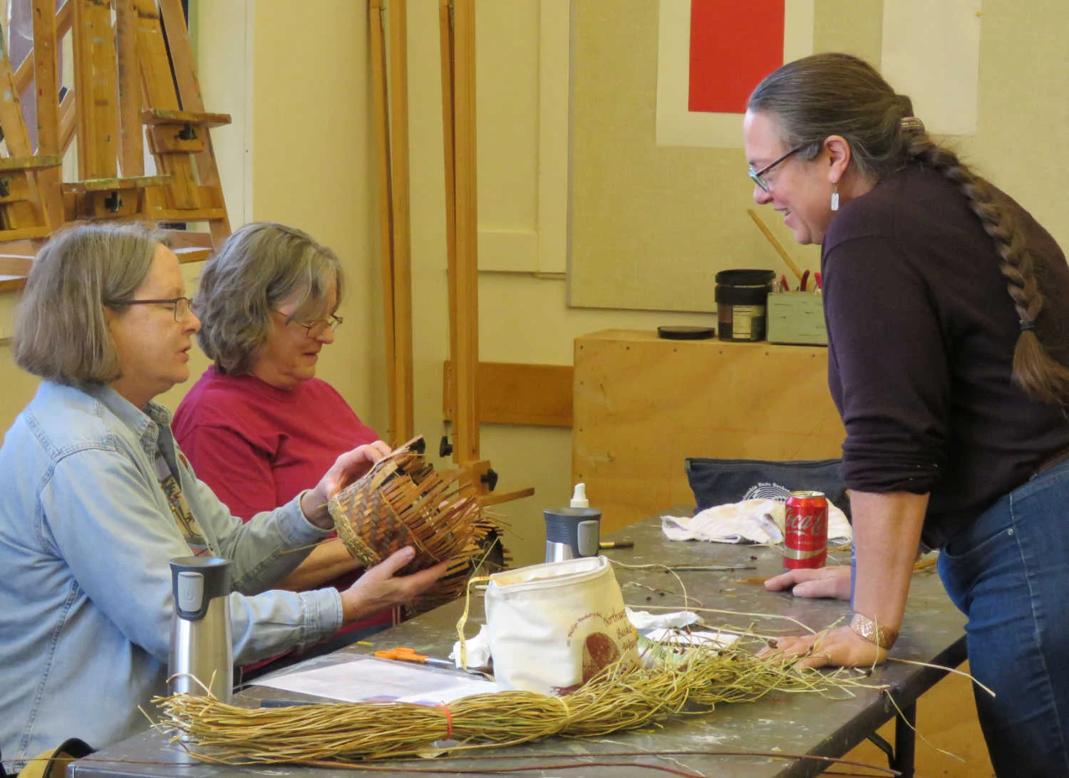 Basketry weaving workshop for Guild members with Karen Sherwood from Earthwalk Northwest.&nbsp;&nbsp;Photo by Diane Woods