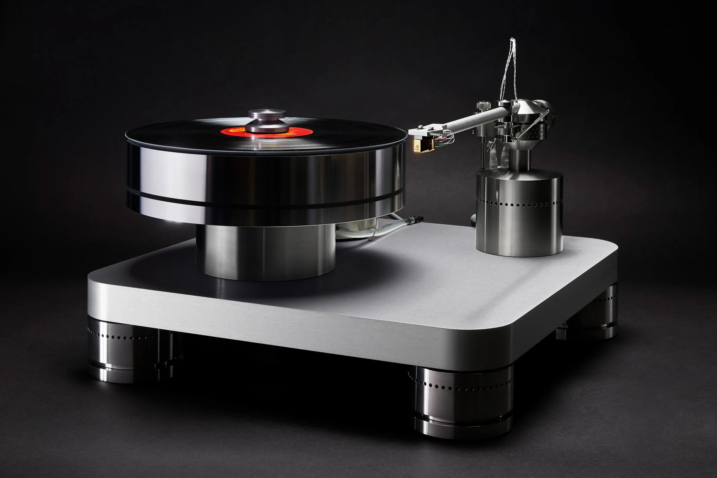 Turntable1865_R1.jpg