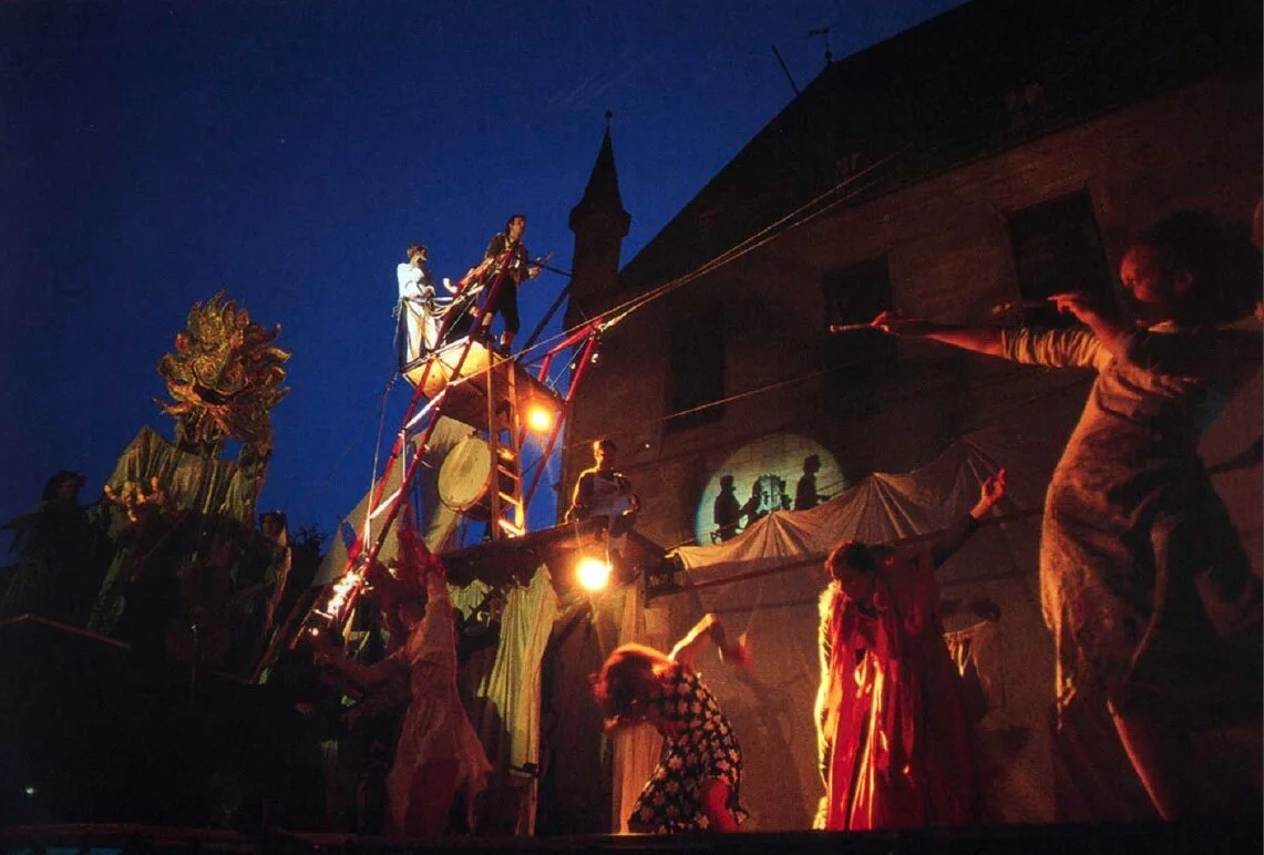 Arche Nova - public art and theatre tour