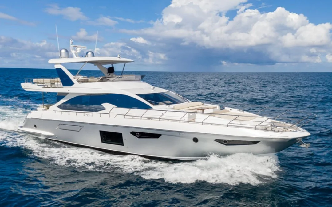 voyager-miami-yacht-purchase-azimut-72-01.jpg
