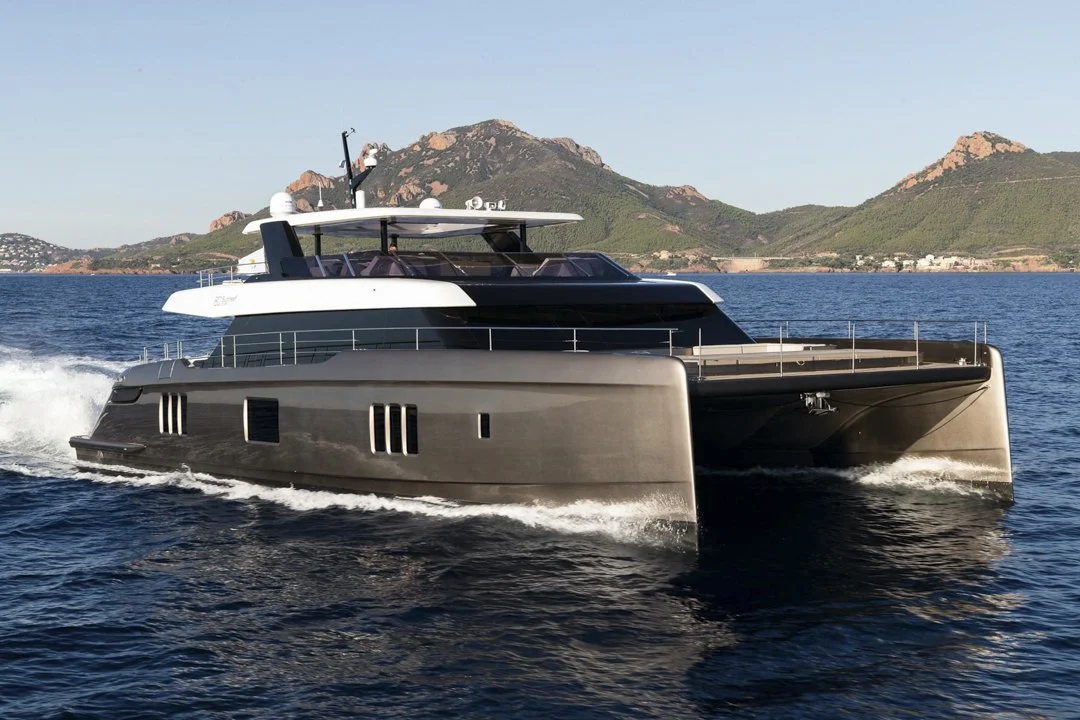 voyager-miami-yacht-purchase-sunreef-80-01.jpg