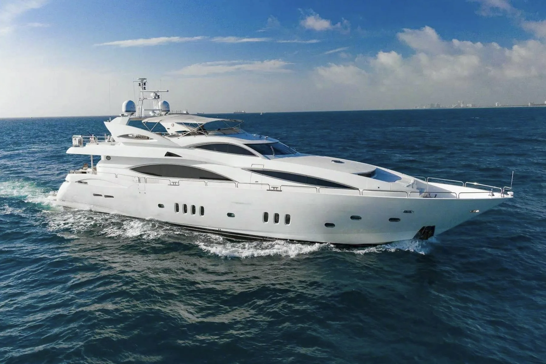 Sunseeker 105'