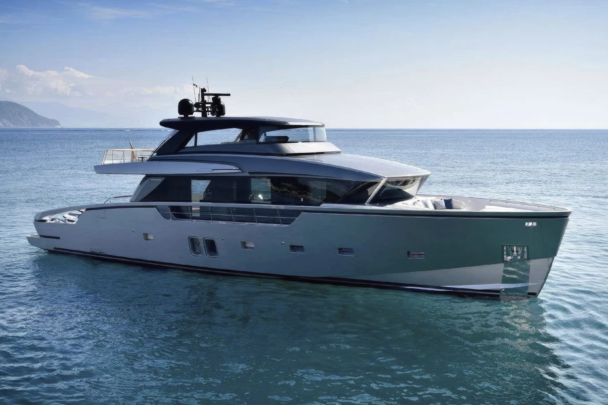 voyager-miami-yacht-for-charter-sanlorenzo-88-zazzazzu-01.jpg