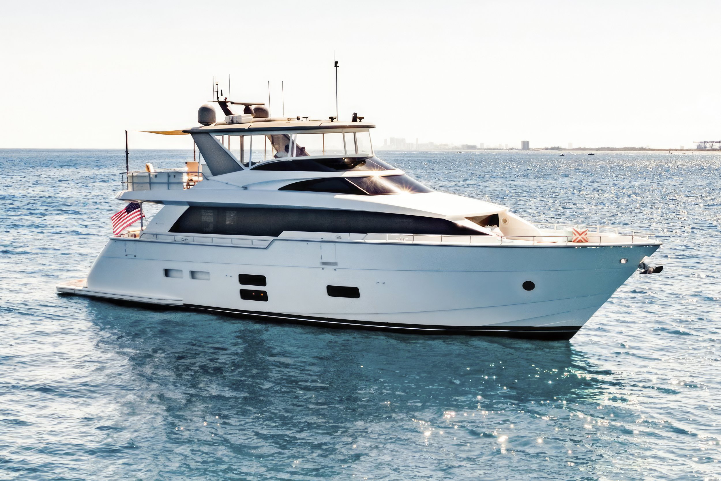 voyager-miami-yacht-for-purchase-2017-hatteras-75-bella-sky-01.jpg