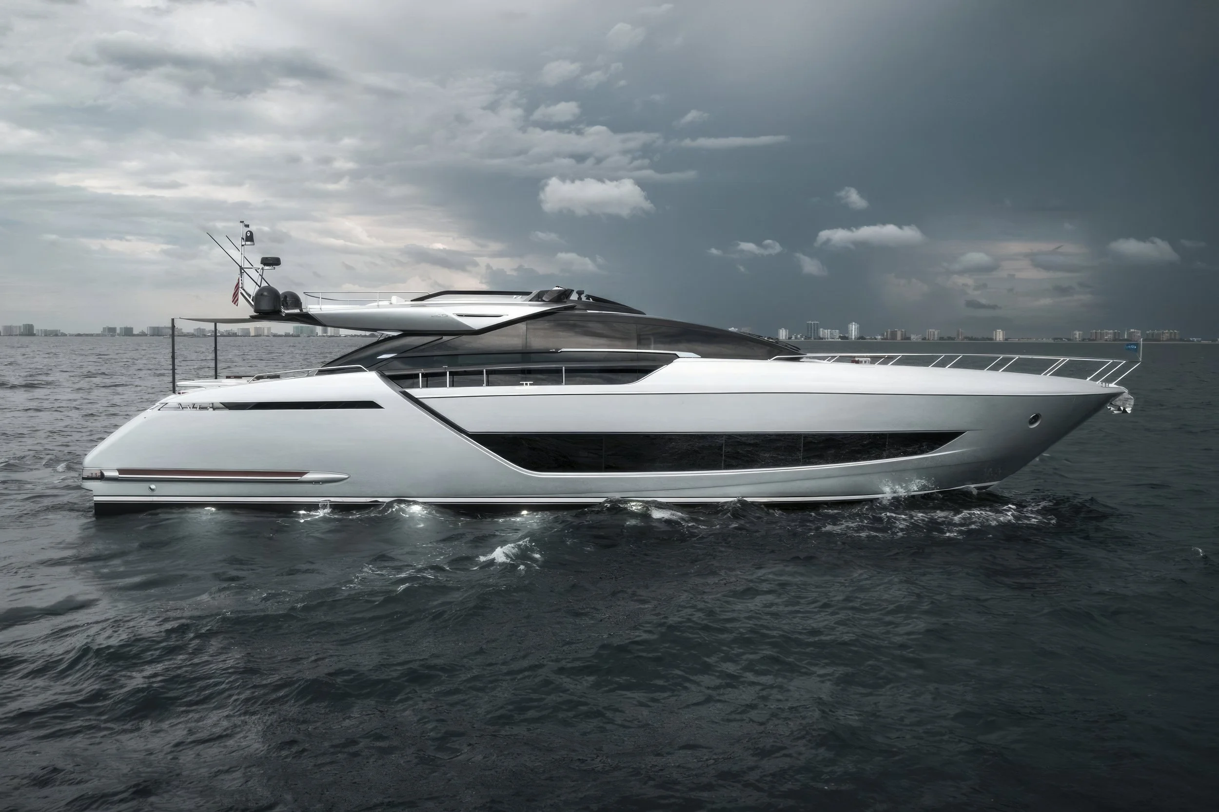 voyager-miami-yacht-for-purchase-2022–riva-88-bel-sogno-01.jpg