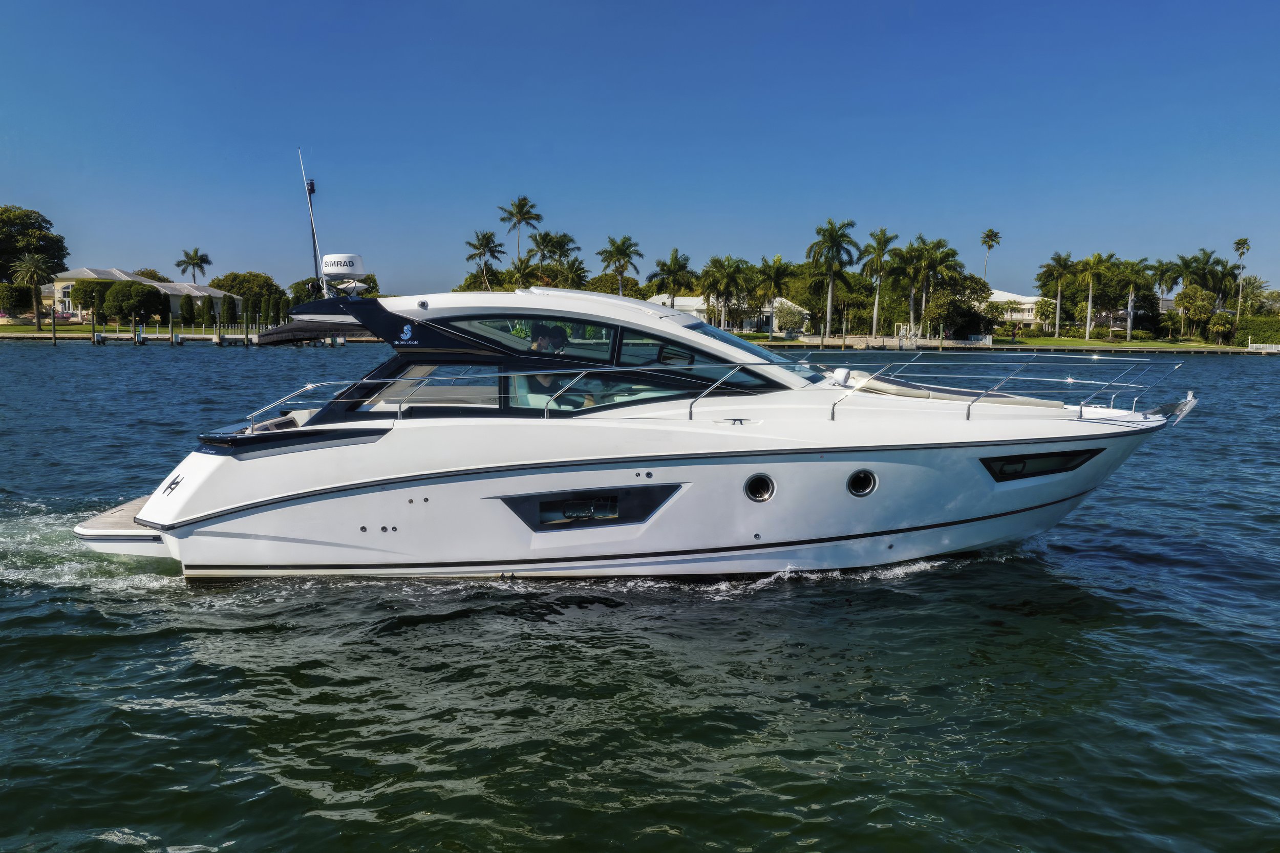 voyager-miami-yacht-for-purchase-2017–beneteau-40-mimar-01-01.jpg