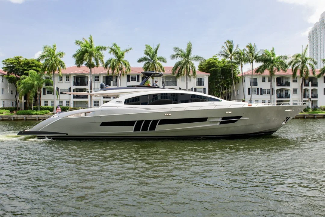 voyager-miami-yacht-for-sale-2010-lazzara-92-01.jpg