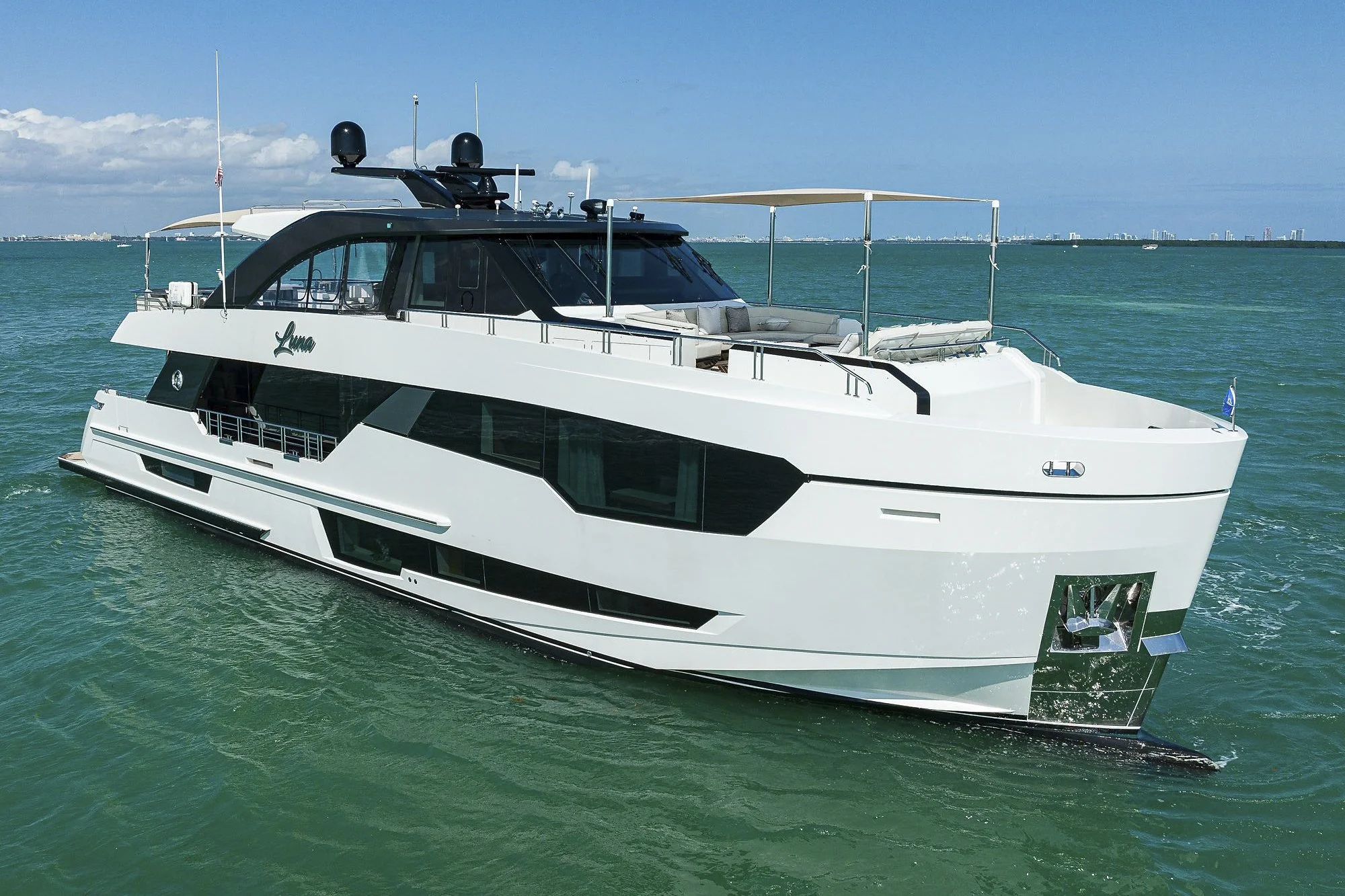 Voyager Miami — 2020 Ocean Alexander 90' Luxury Yacht For Purchase