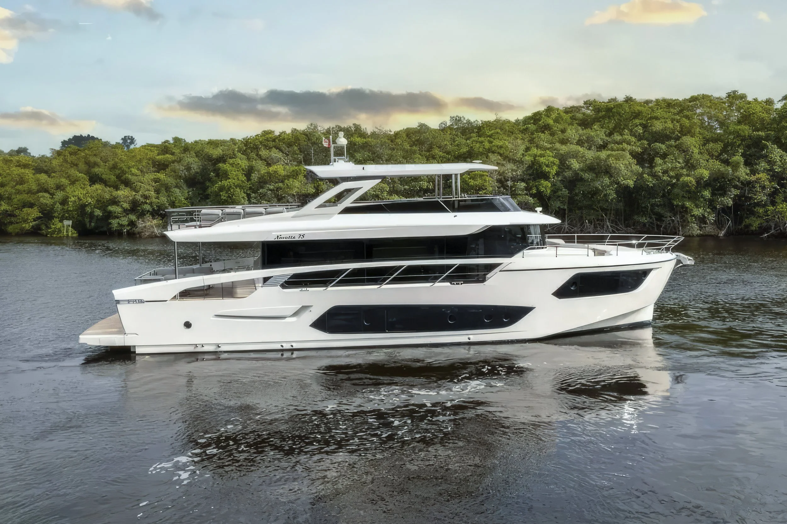 voyager-miami-yacht-for-purchase-2023–absolute-75-navetta-01.jpg