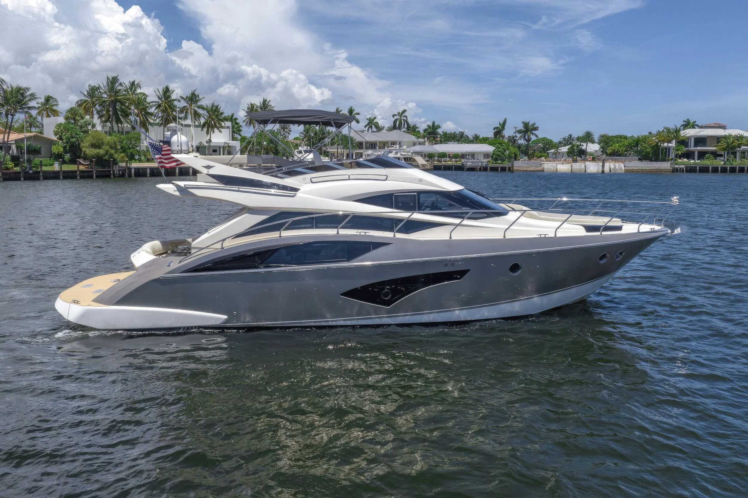 voyager-miami-yacht-for-purchase-2011–marquis-50-serenity-01.jpg