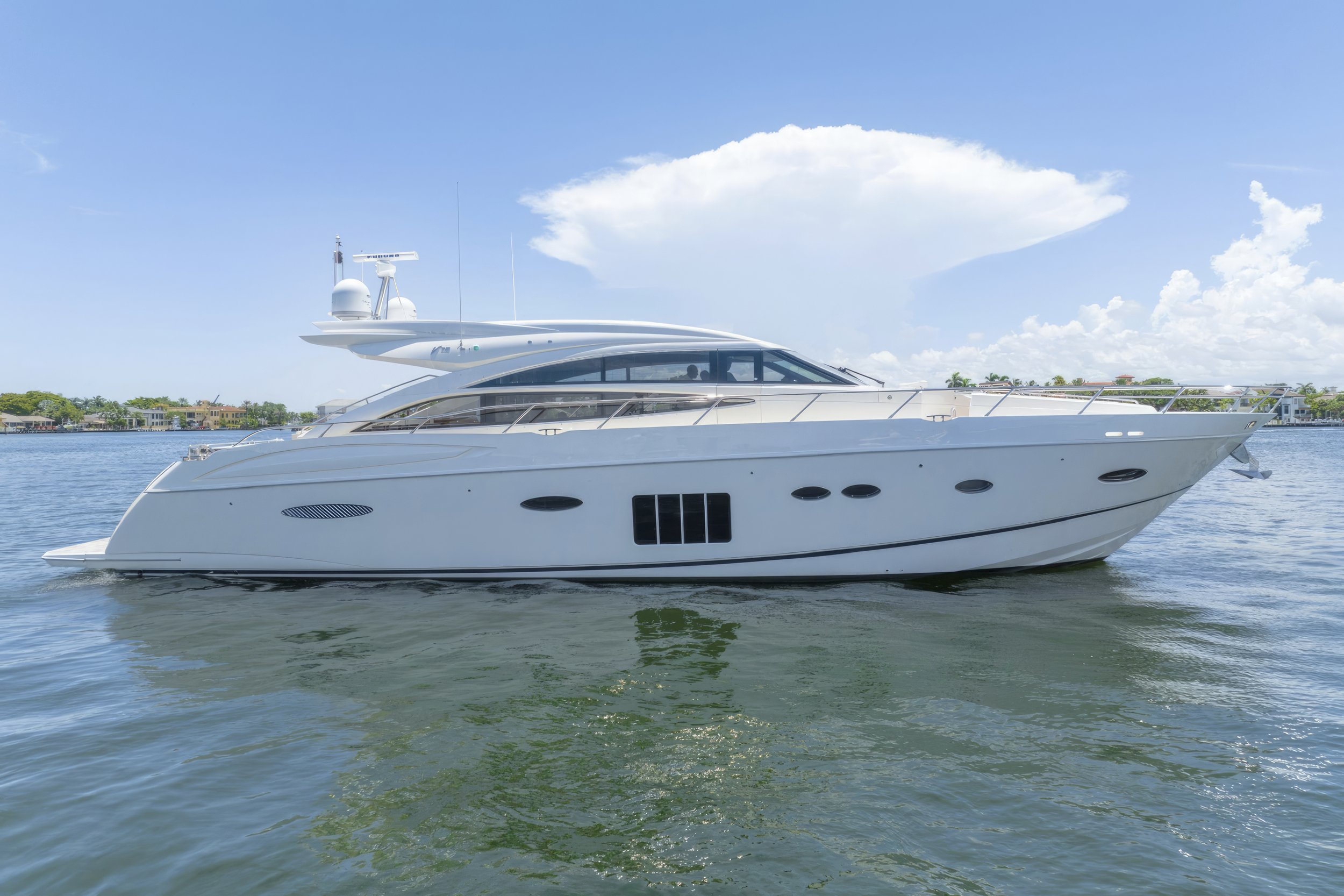 voyager-miami-yacht-for-purchase-2013–princess-72-policy-limits-01.jpg
