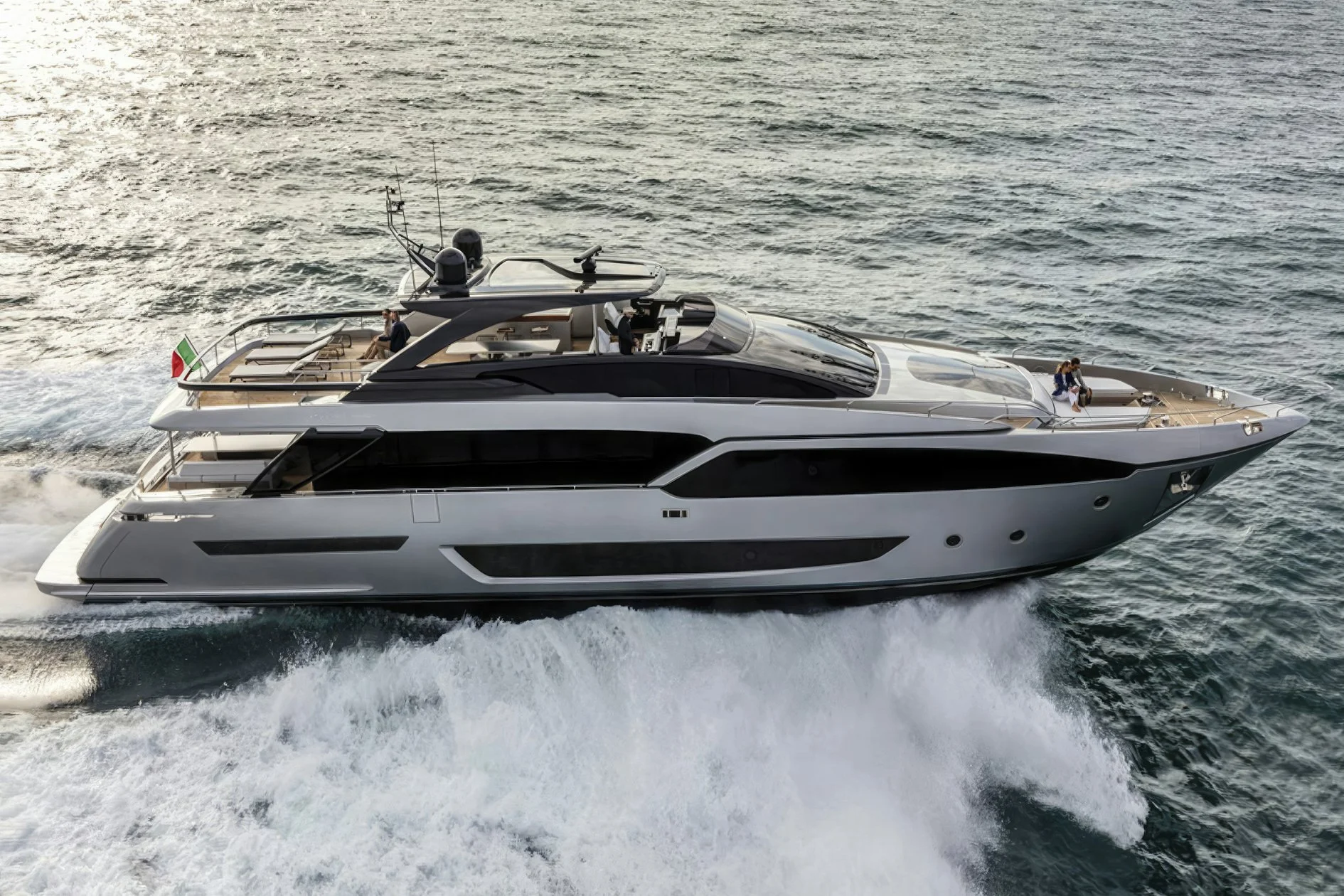 voyager-miami-yacht-for-purchase-2022–riva-90-trade-01.jpg