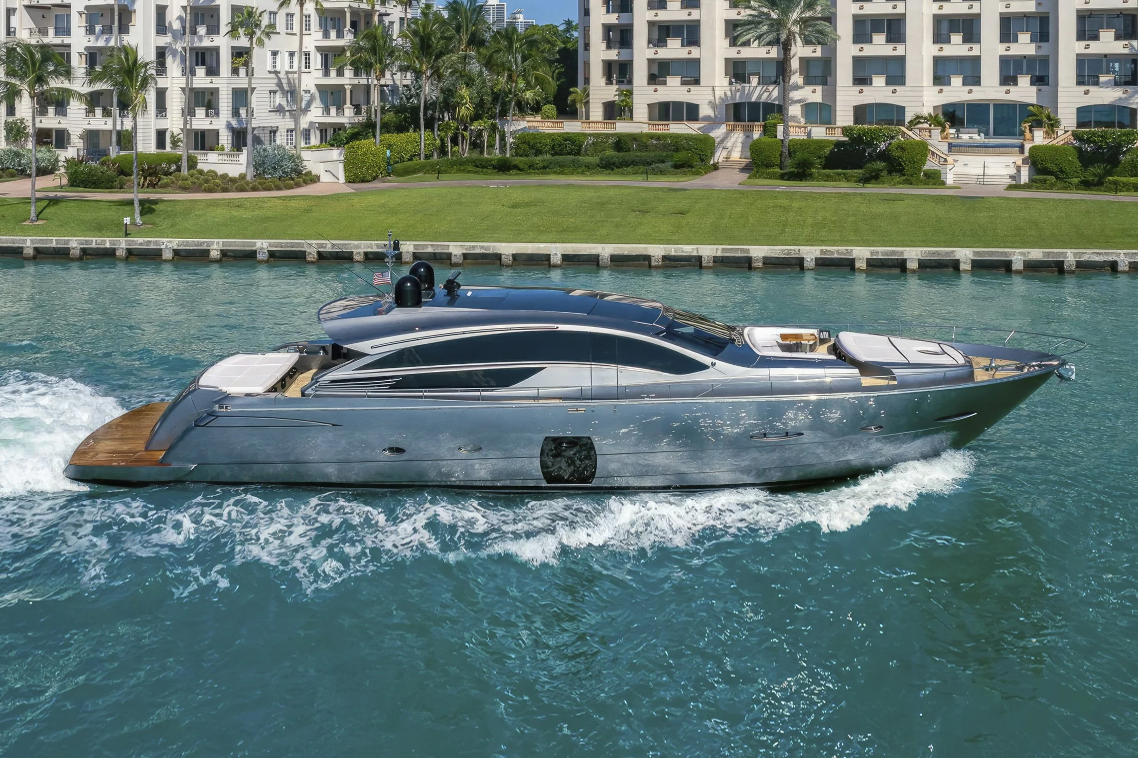 voyager-miami-yacht-for-purchase-2012–pershing-80-raw-2-hp-01.jpg