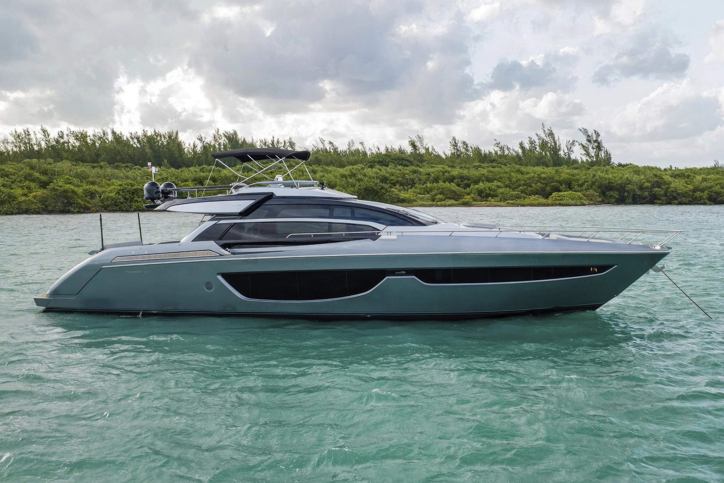voyager-miami-yacht-for-charter-riva-76-recreational-use-01.jpg