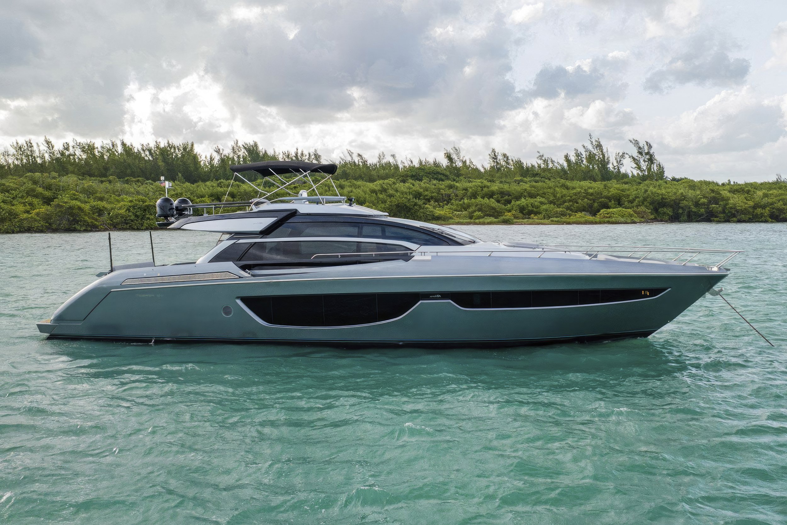 voyager-miami-yacht-for-charter-riva-76-recreational-use-01.jpg