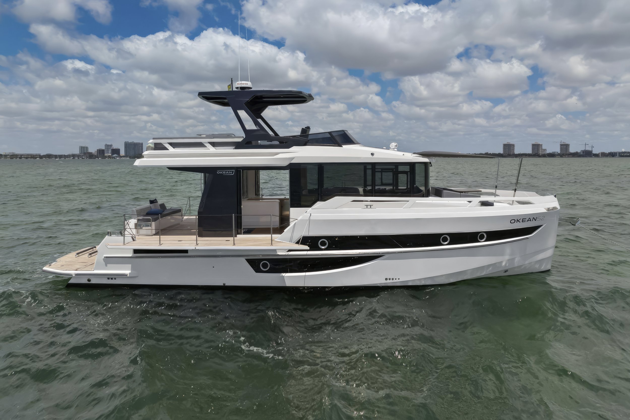 voyager-miami-yacht-for-purchase-2024–okean-52-trade-01.jpg