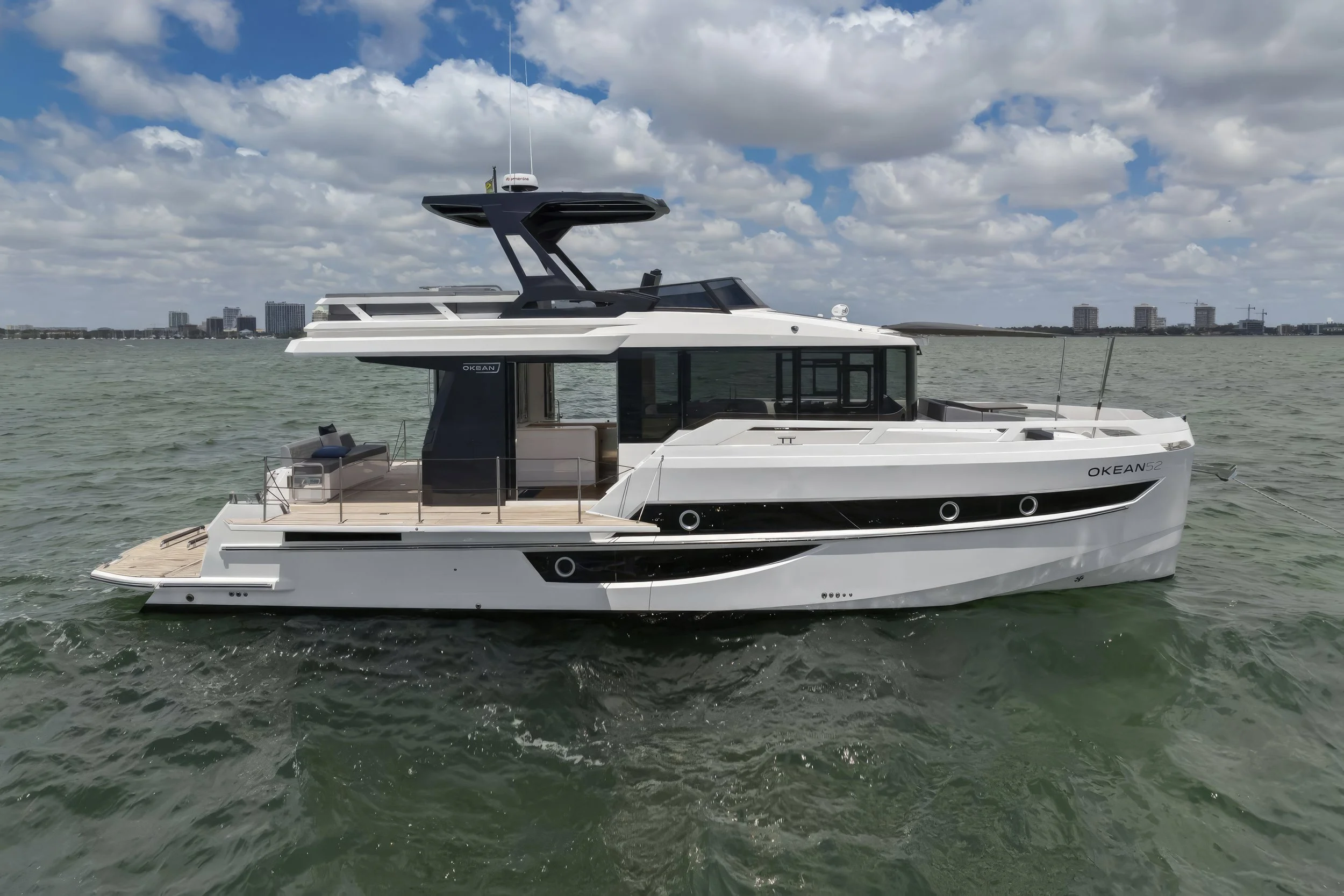 voyager-miami-yacht-for-purchase-2024–okean-52-trade-01.jpg