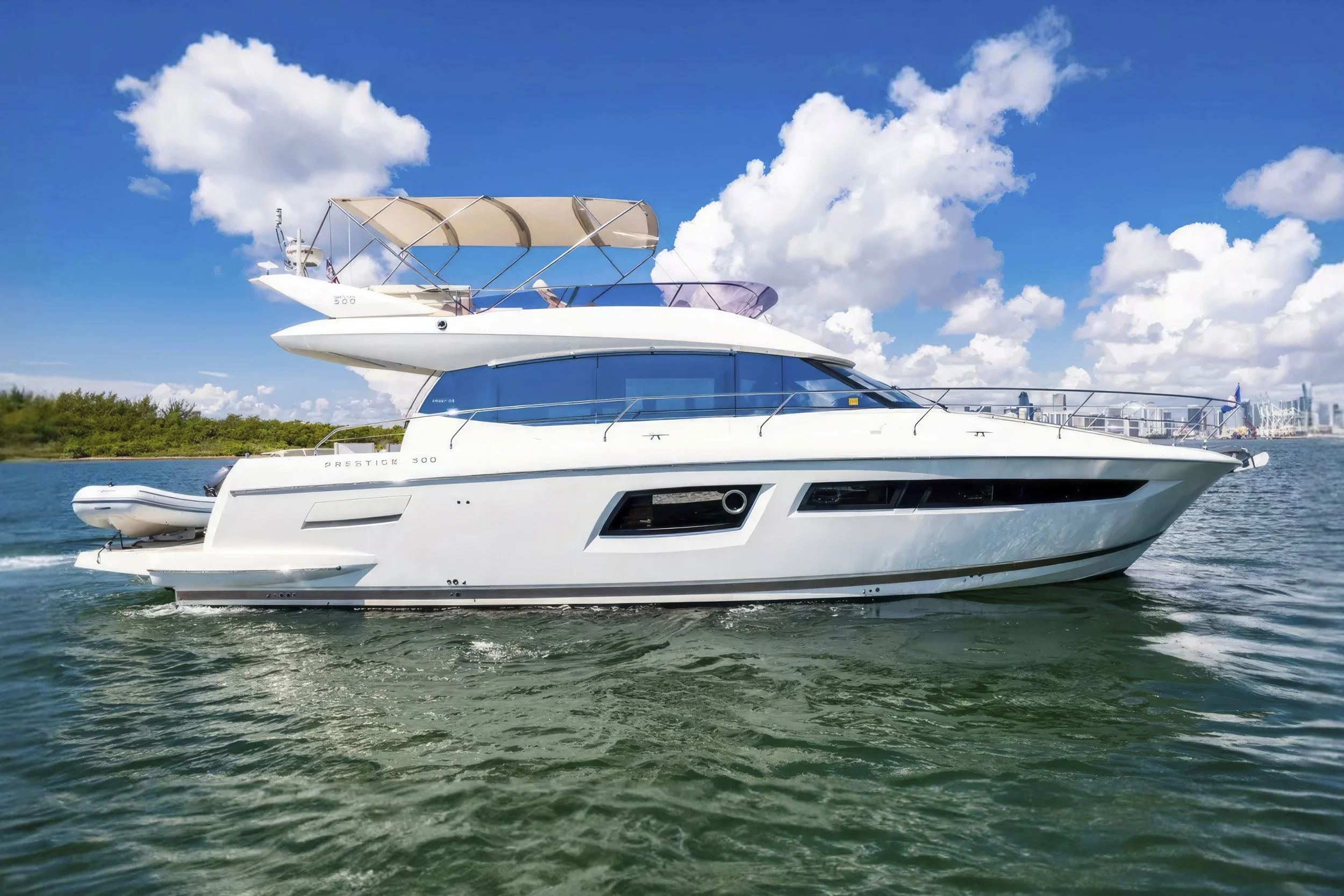 voyager-miami-yacht-for-charter-prestige-50-wiskey-and-waves-01.jpg