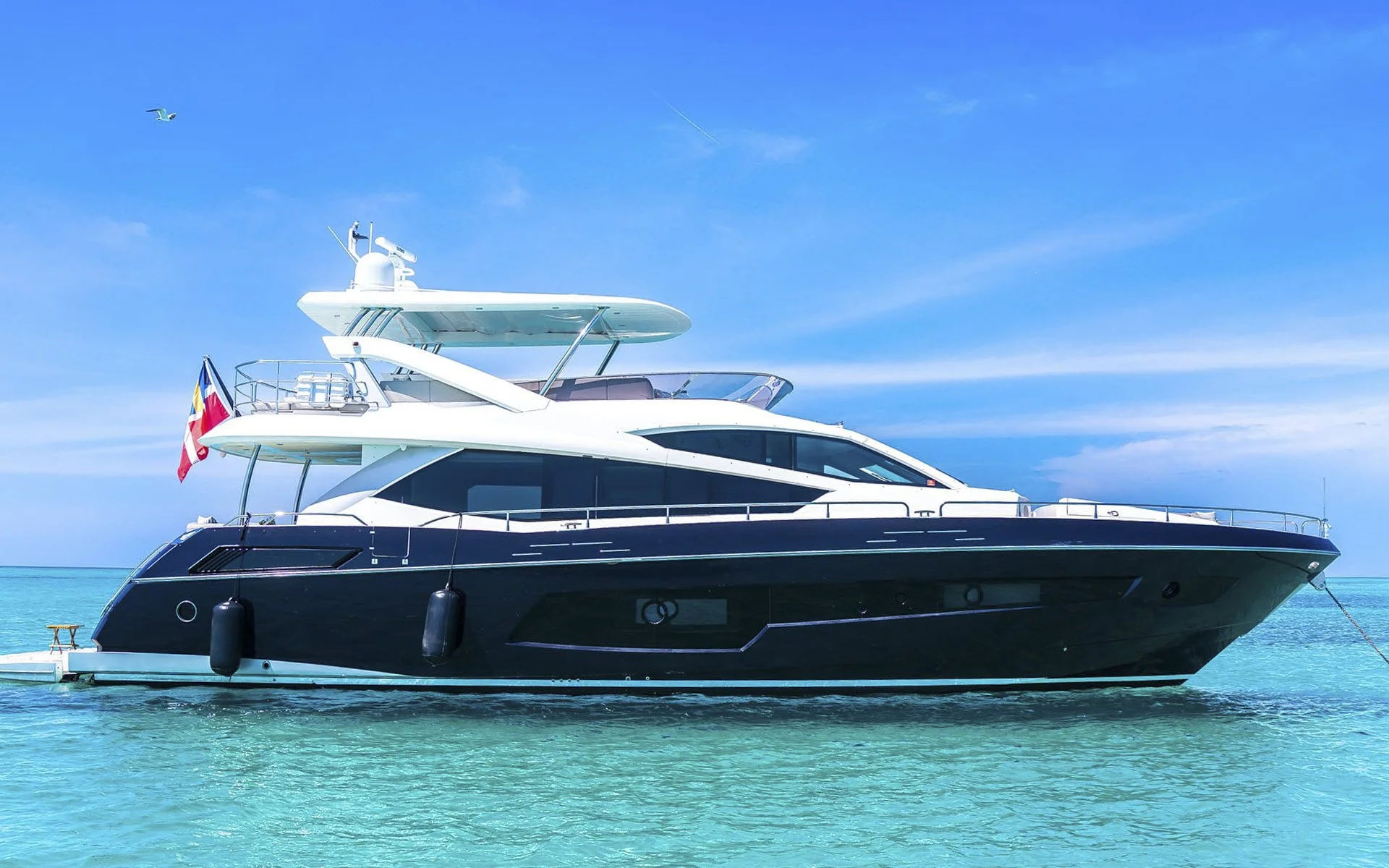 voyager-bahamas-yacht-for-charter-sunseeker-75-daddy-$-01.jpg