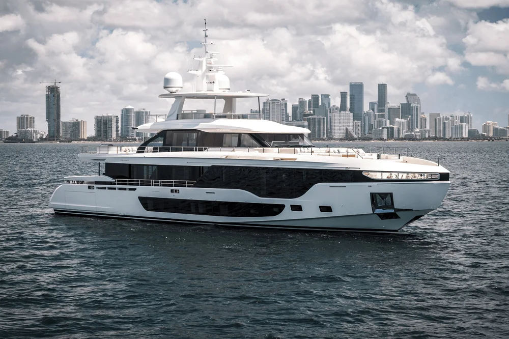 Azimut 118'