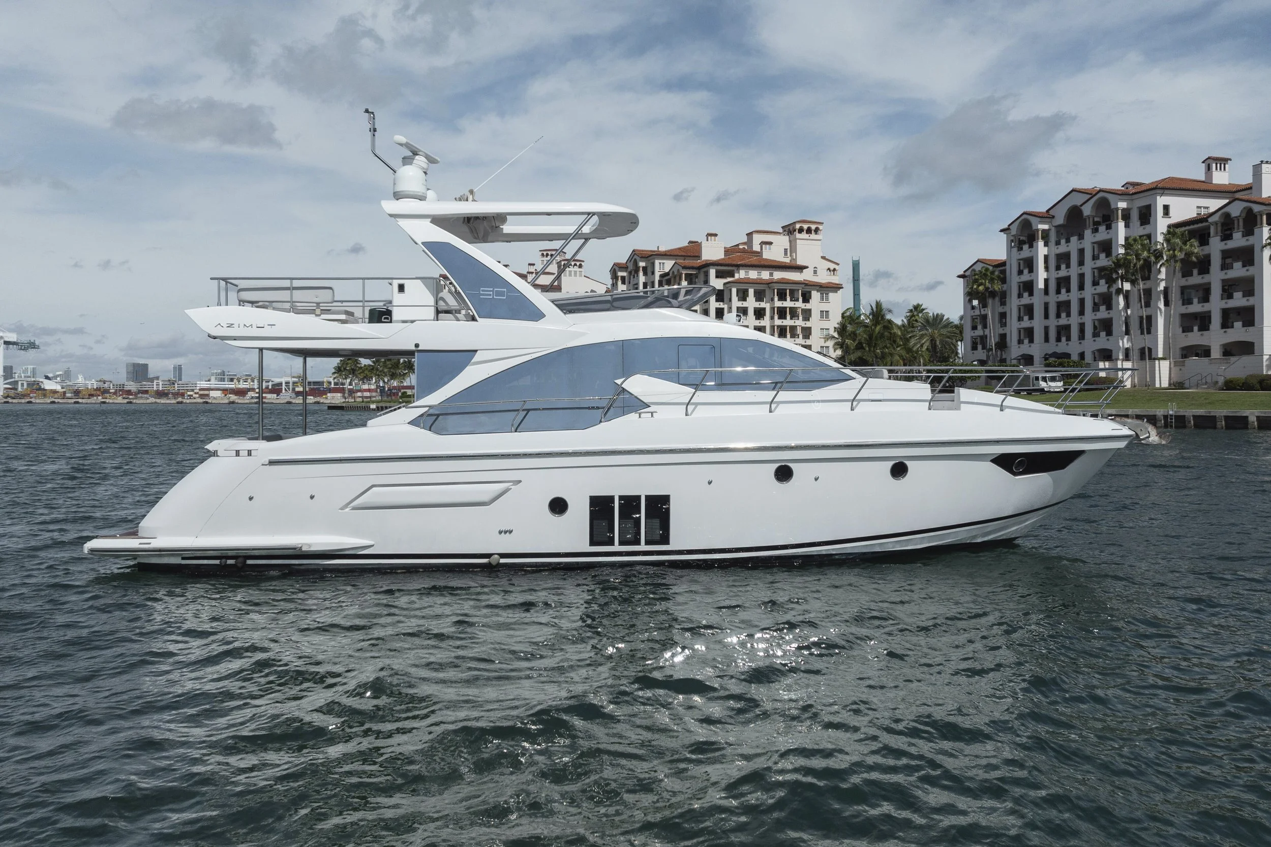 Azimut 50'