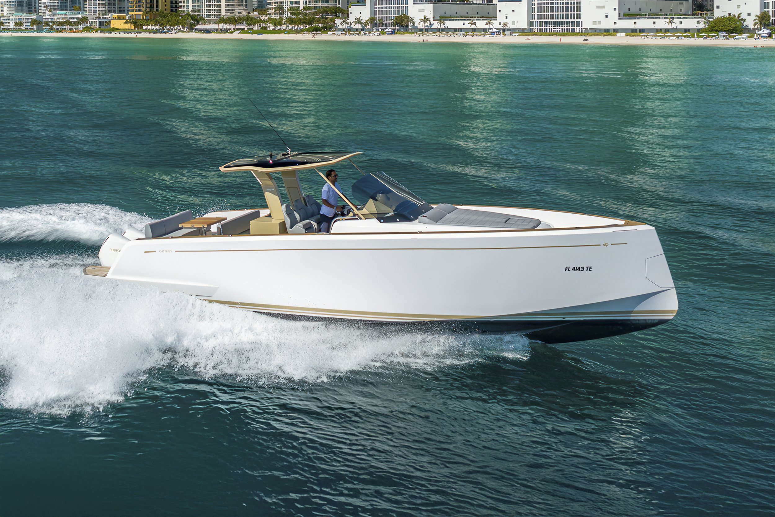 voyager-miami-yacht-for-charter-pardo-38-shining-force-01.jpg
