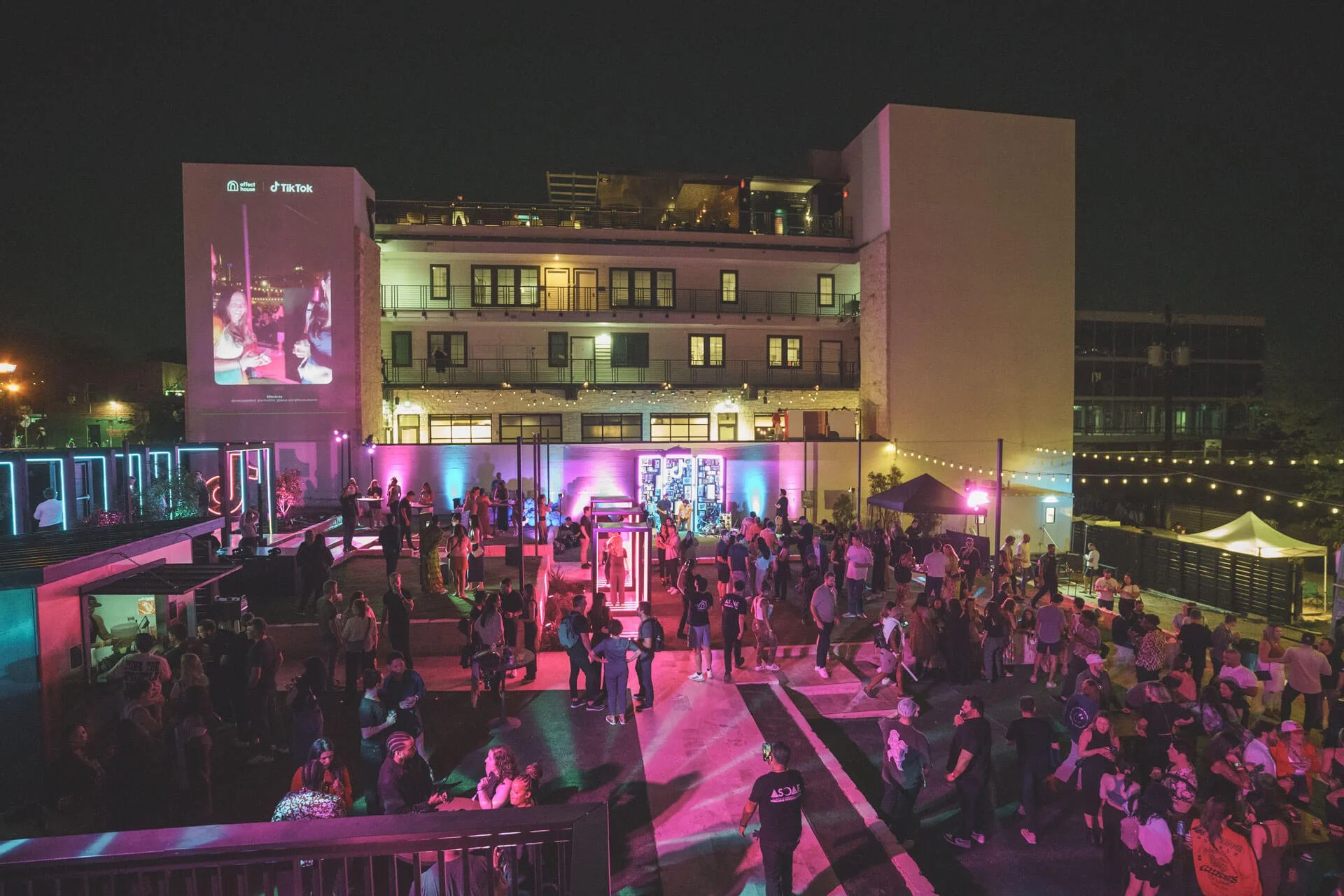 68bb2e2a86e01edc04ad4ec0_tiktok-effect-house-ishaan-mishra (1).jpg