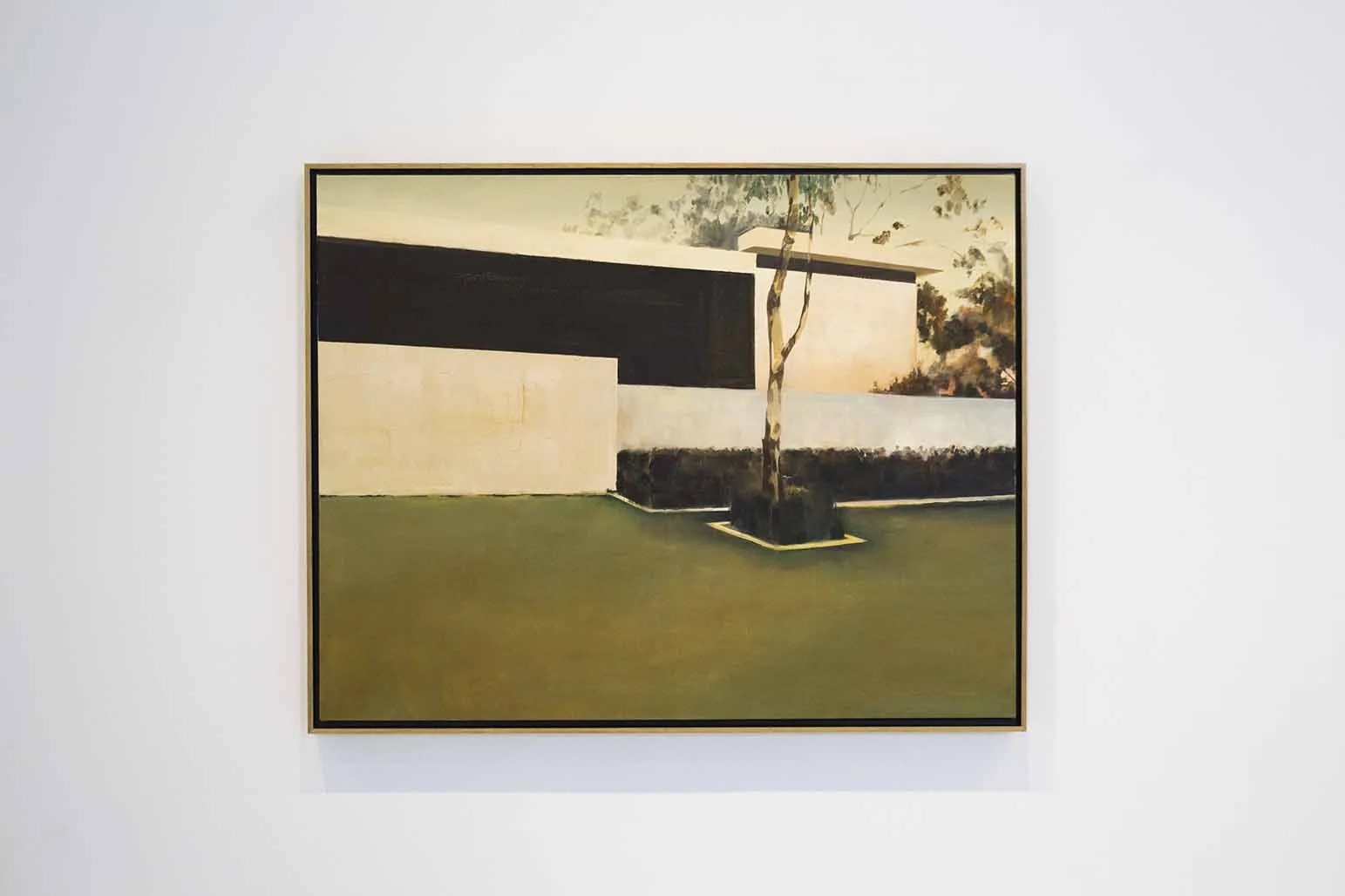 Golden Grass. 2016, oil on canvas, 82 x 104 cm. Photograph courtesy of Paul Sutherland.