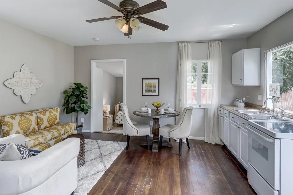 3364 Cedar St - web resolution - 31.jpg