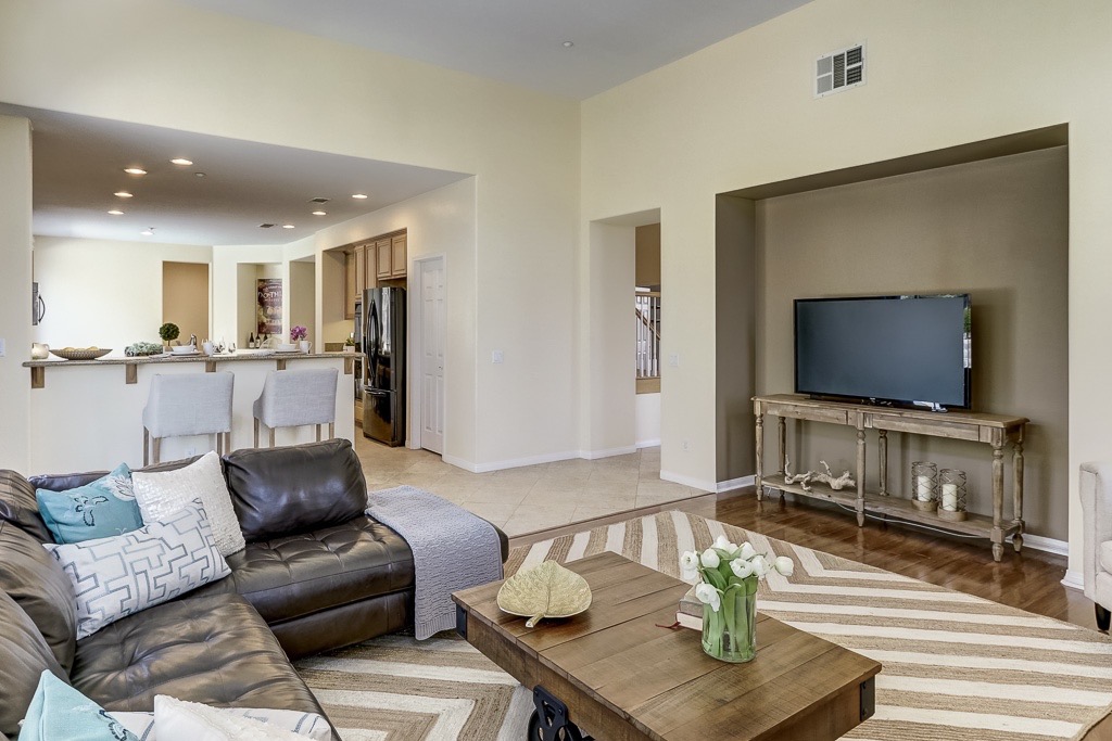 2024 Mesa View Ln additional - web resolution - 11.jpg