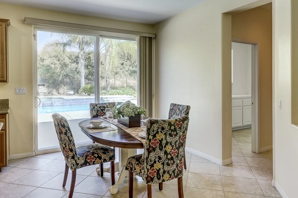 2024 Mesa View Ln additional - web resolution - 16.jpg