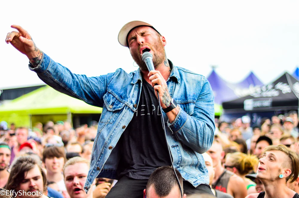 Emarosa-crowd 3-0538.JPG