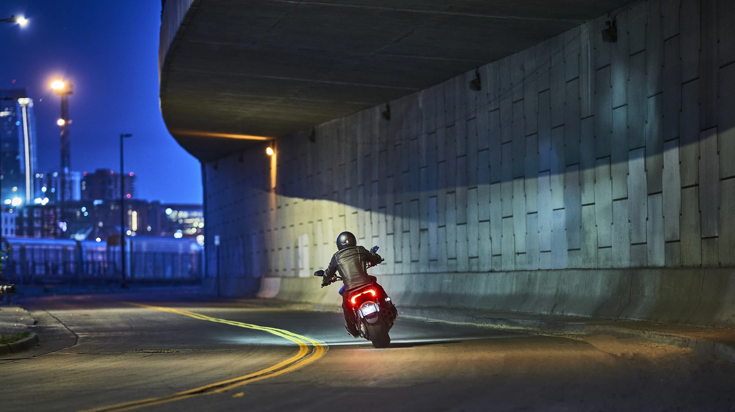 25012 Ducati Diavel 0232.jpg