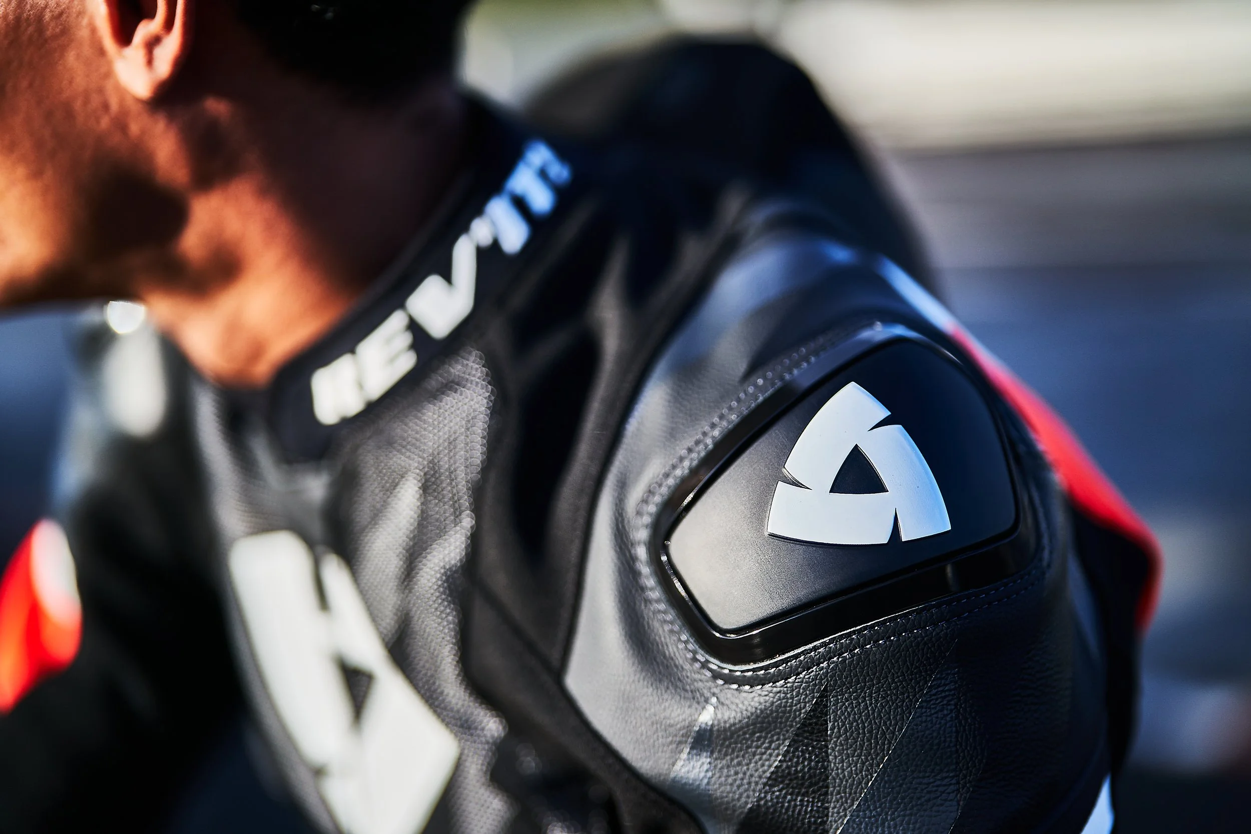 22022 REV'IT! SS23 R  36221.jpg