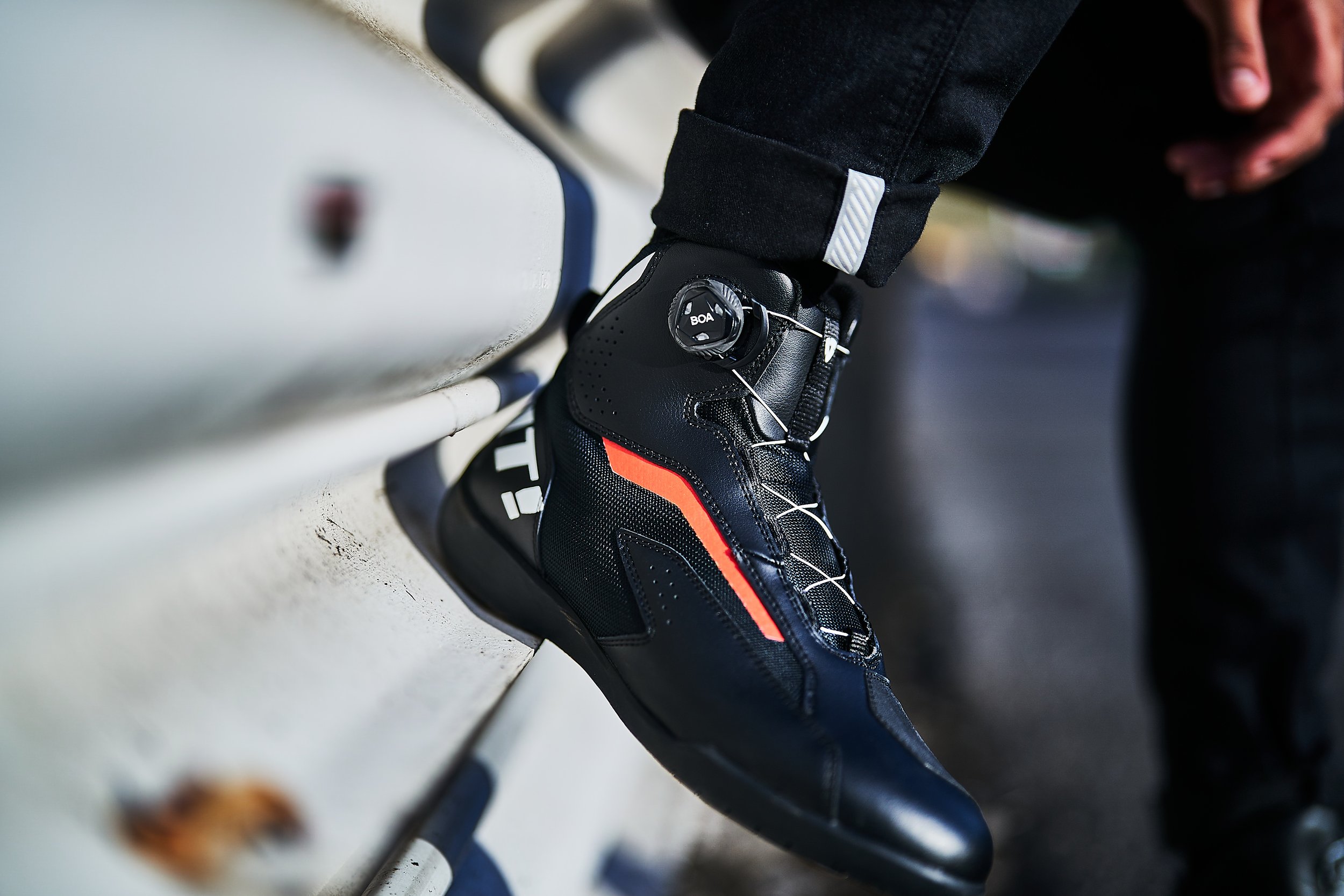 22022 REV'IT! SS23 R  36210.jpg