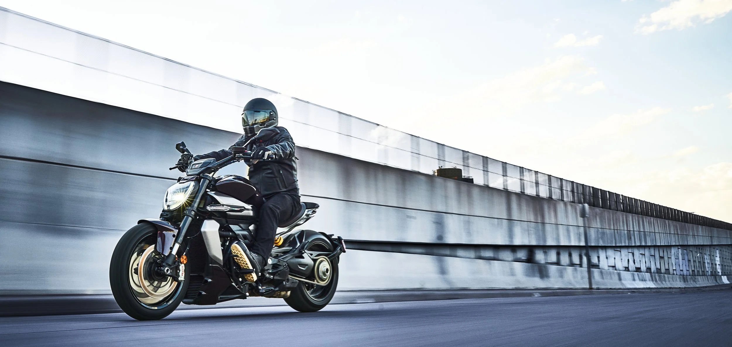 25012 Ducati Diavel 0833.jpg