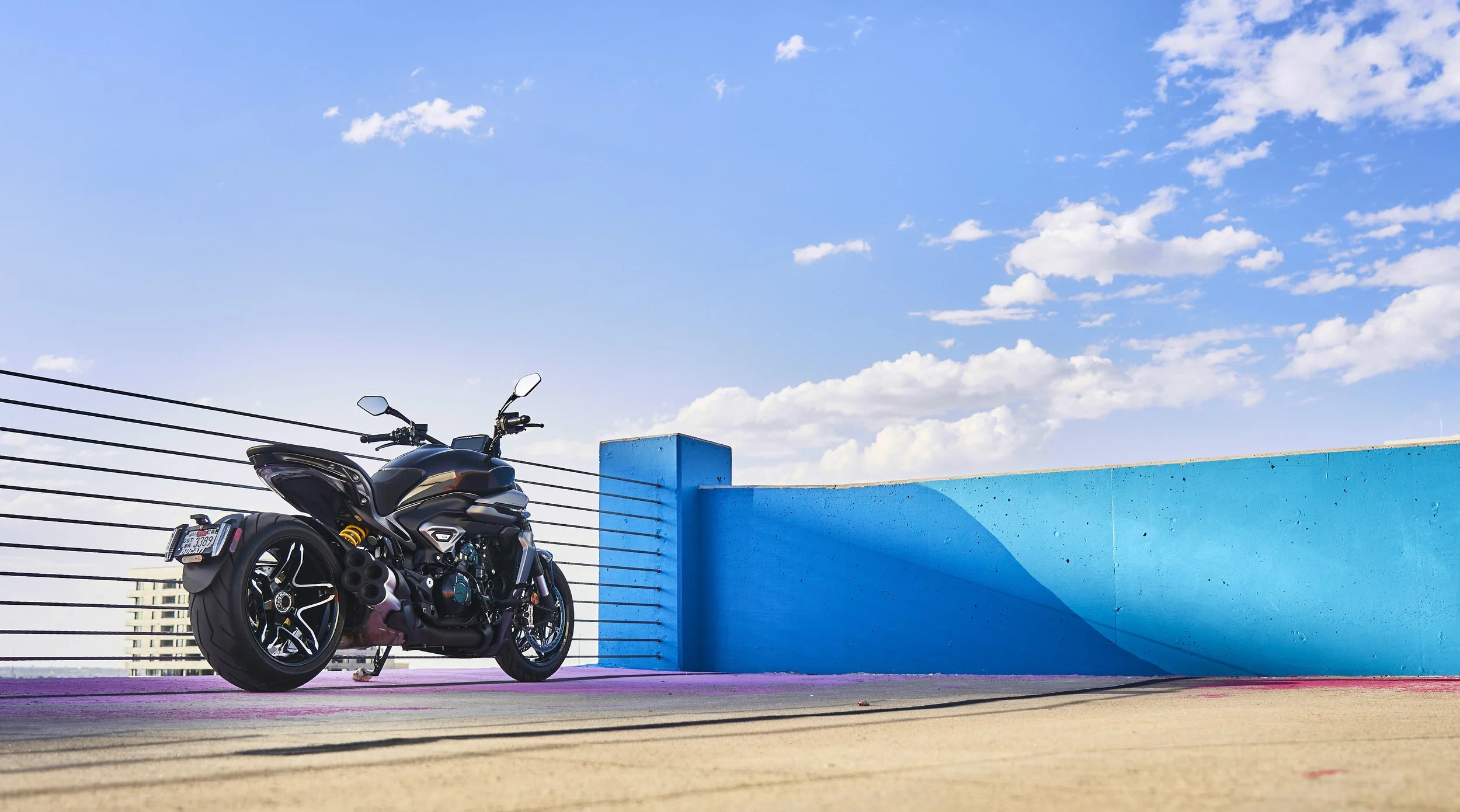 25012 Ducati Diavel 0200.jpg