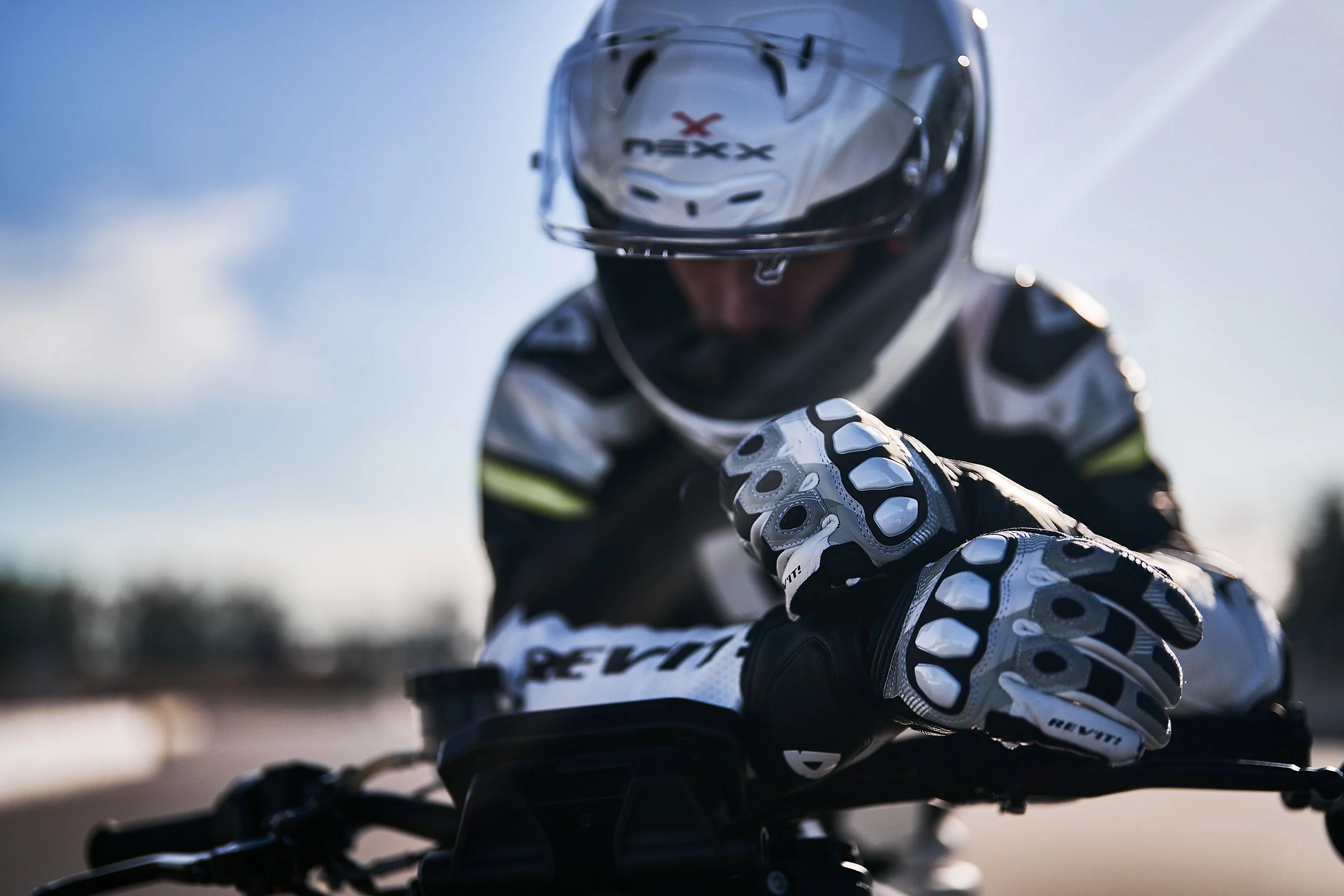 22022 REV'IT! SS23 R 27808.jpg