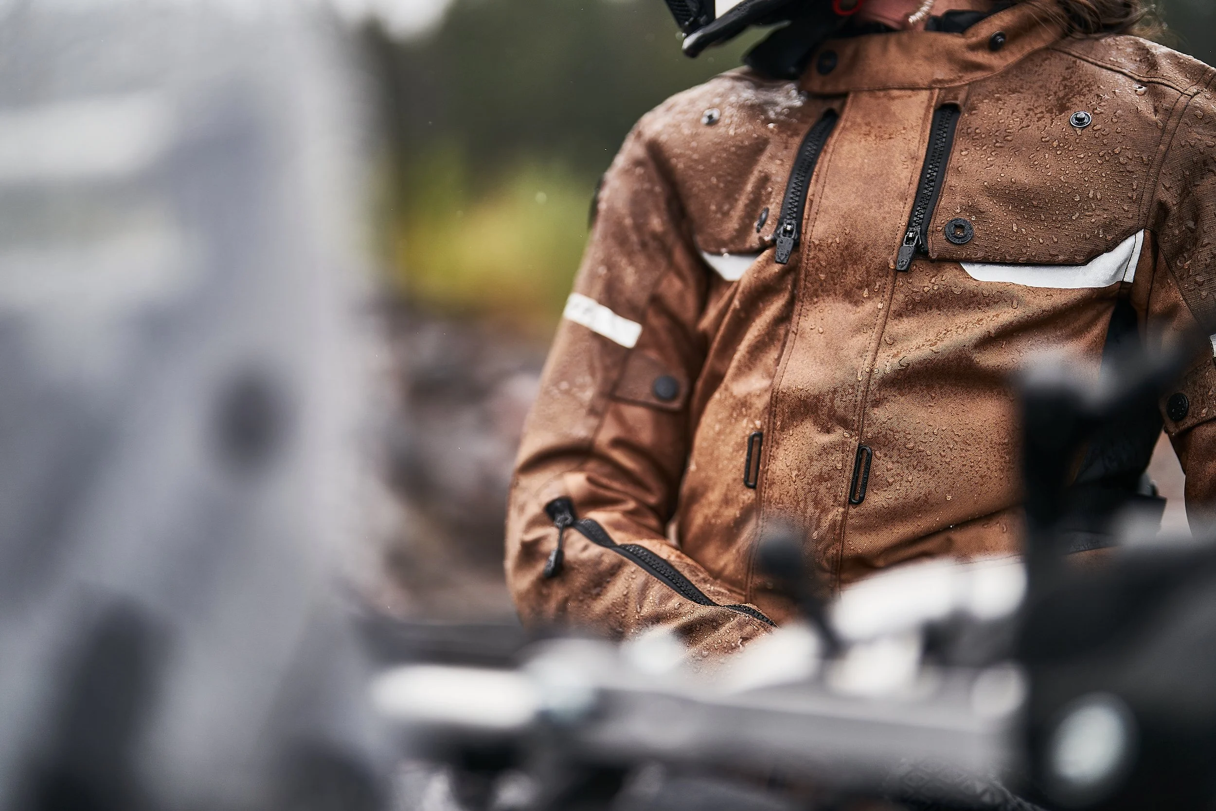 22022 REV'IT! SS23 R 9360.JPG