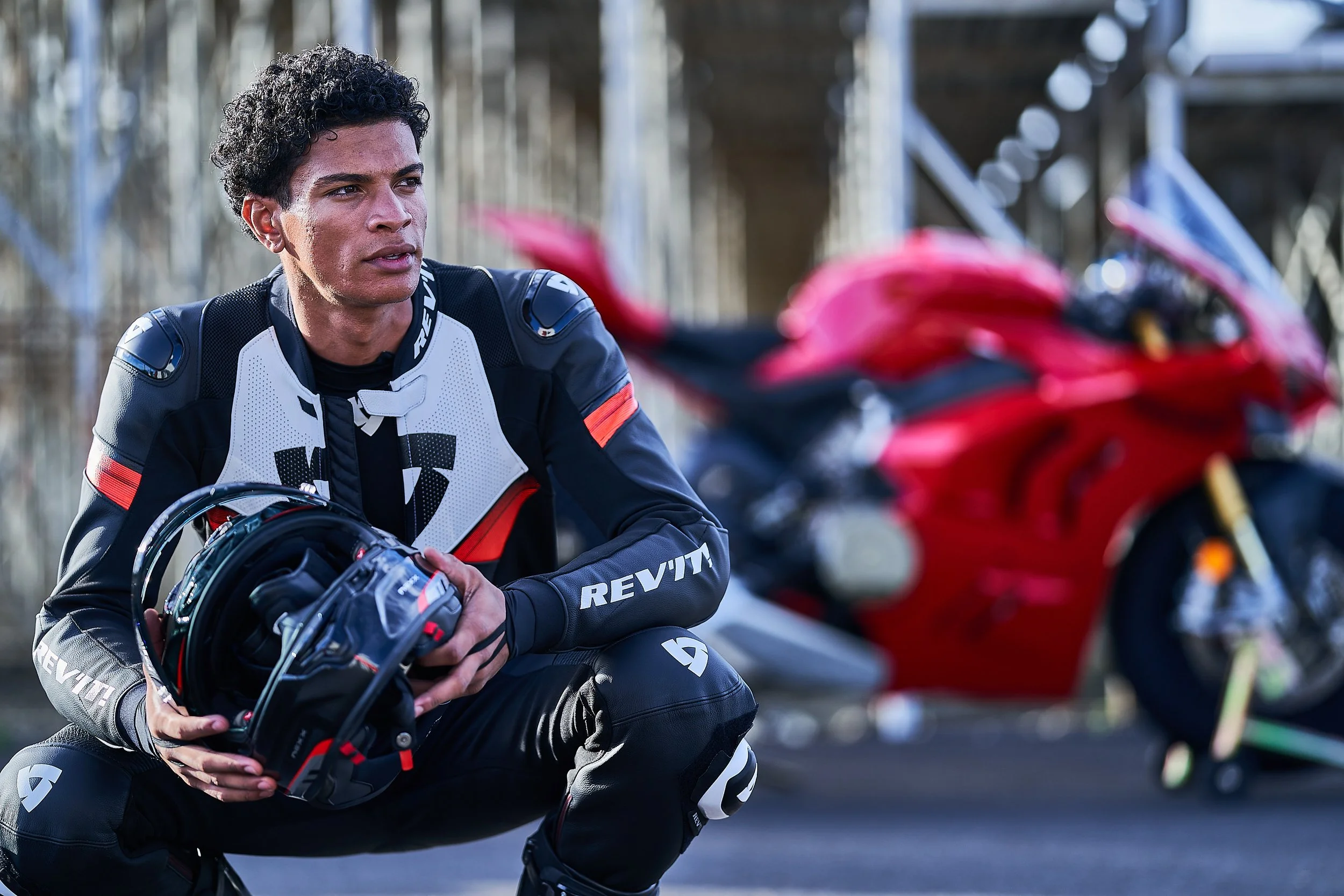 22022 REV'IT! SS23 R  36034.jpg