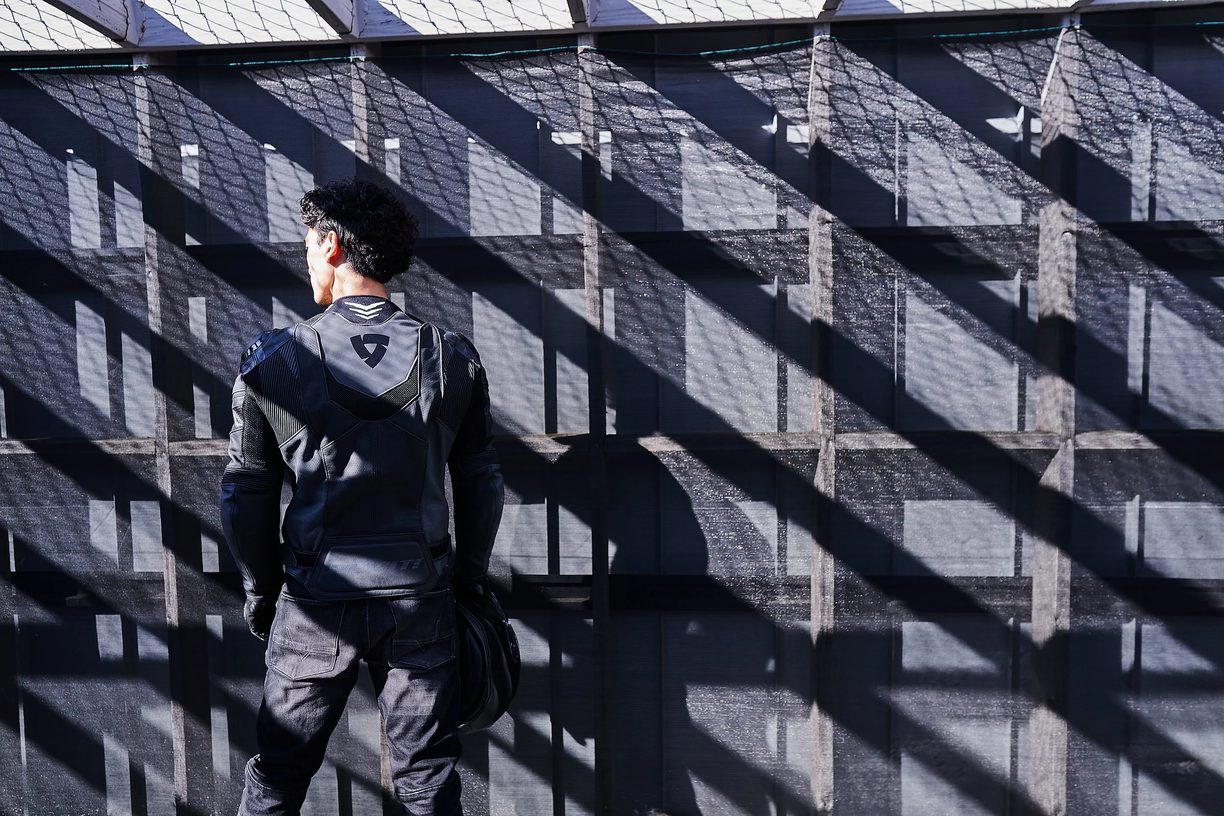 22022 REV'IT! SS23 R 28404.jpg