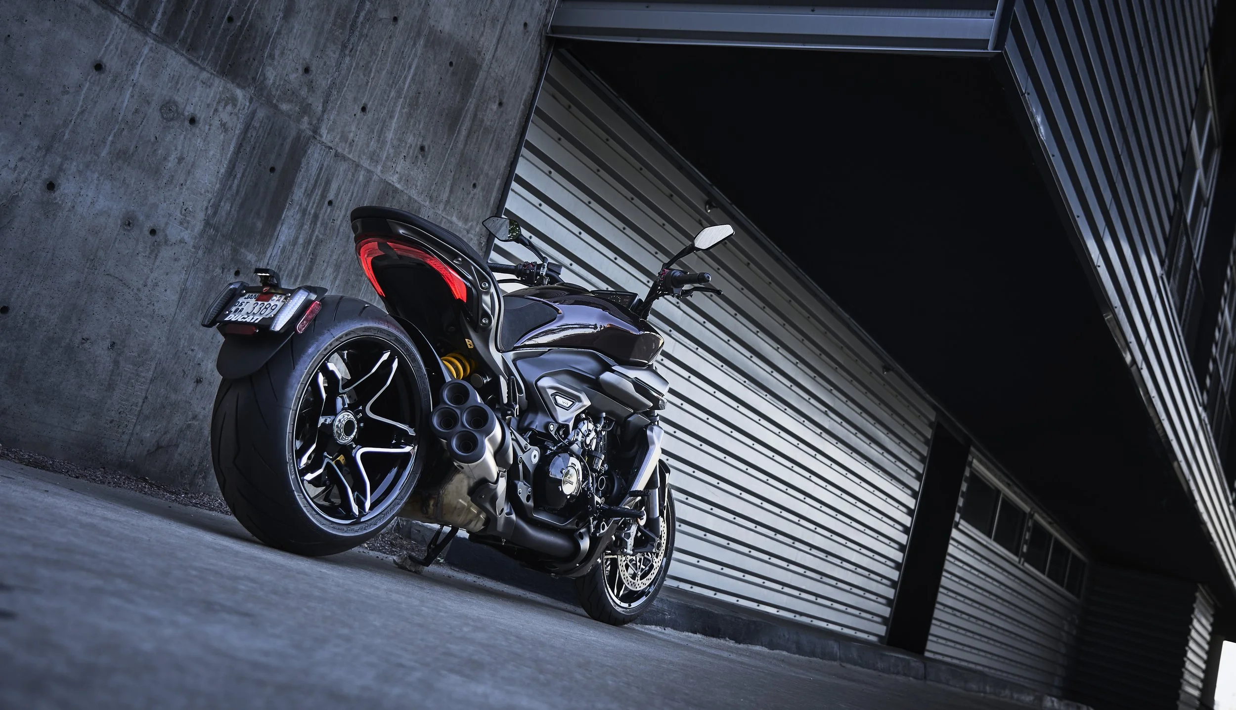 25012 Ducati Diavel 0091.jpg