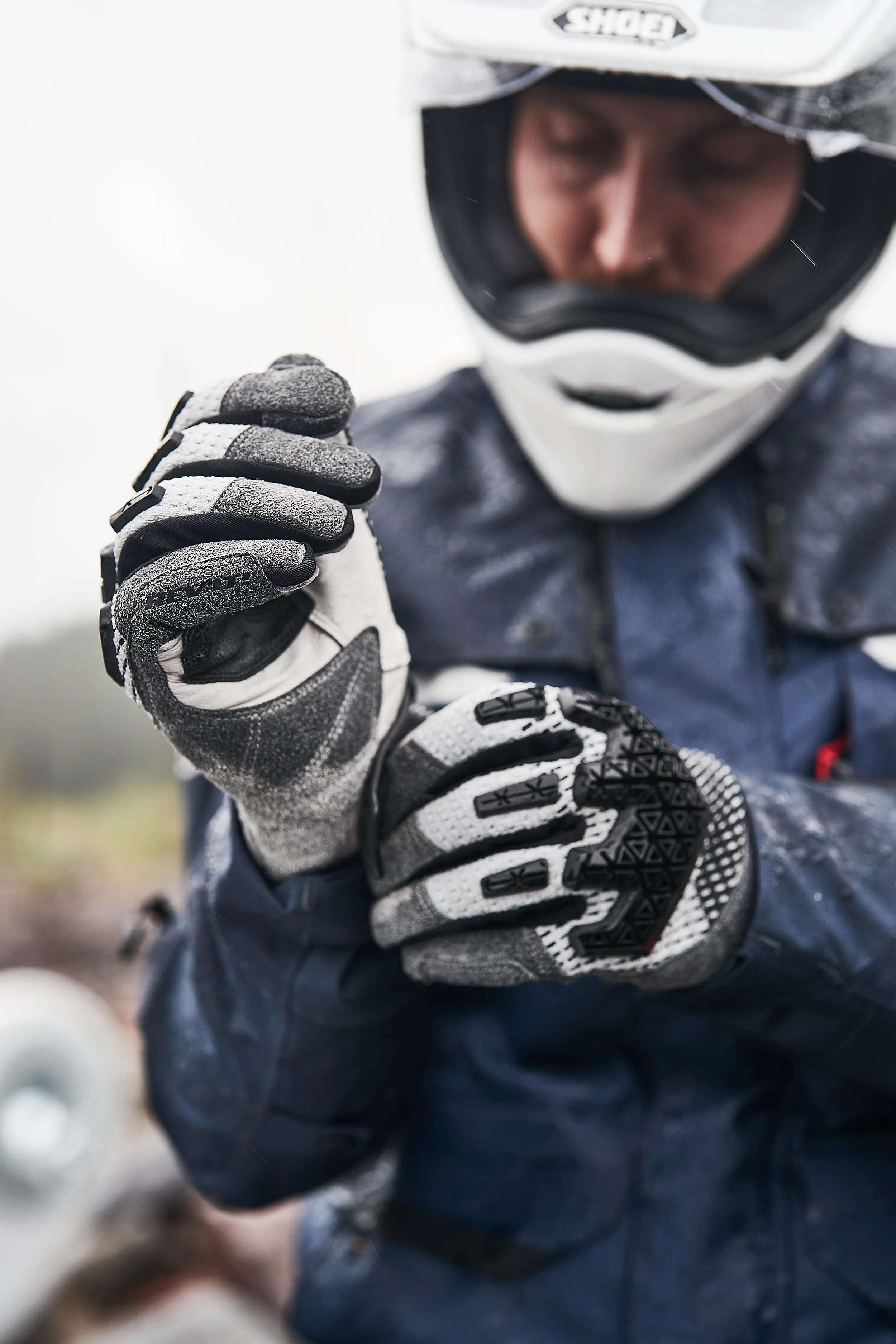 22022 REV'IT! SS23 R 9432.JPG